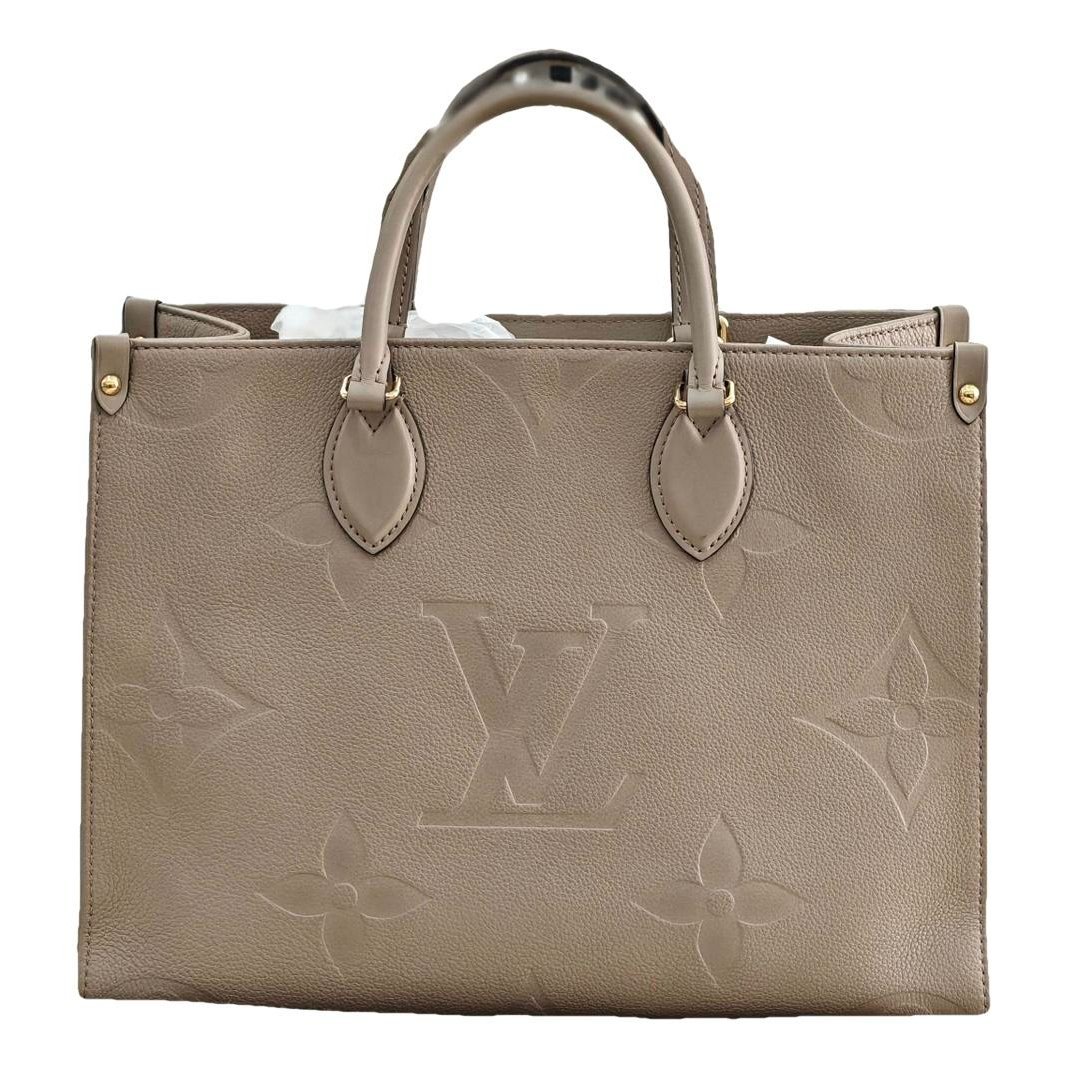 Onthego leather handbag