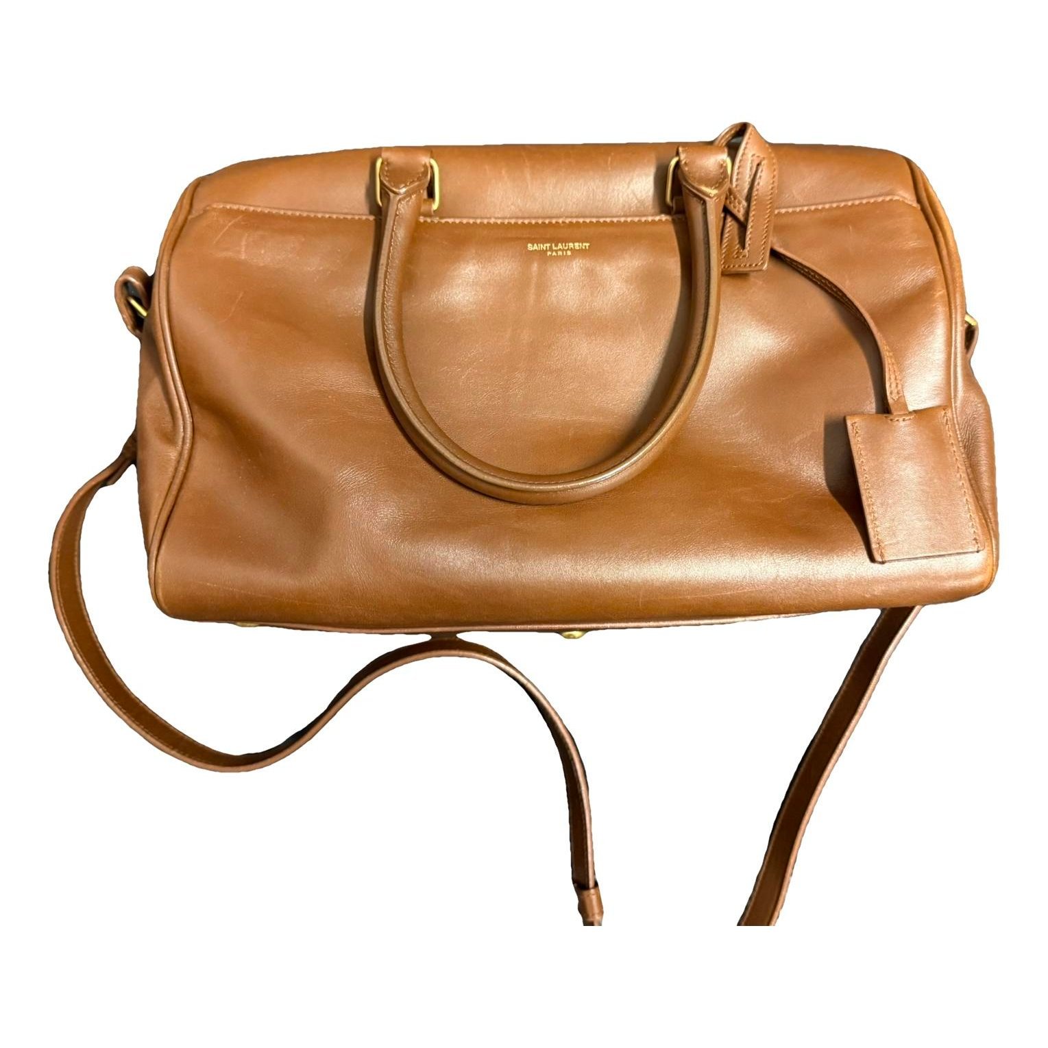 Duffle leather handbag