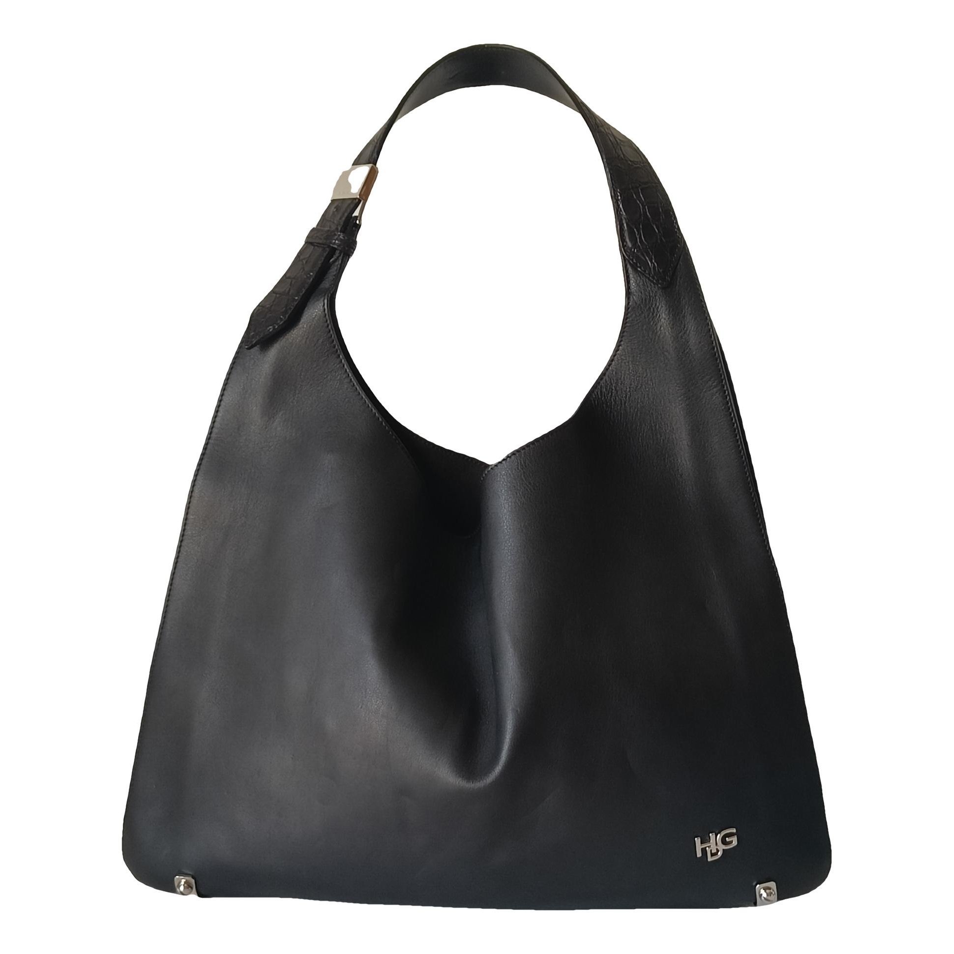 Givenchy Voyou leather handbag