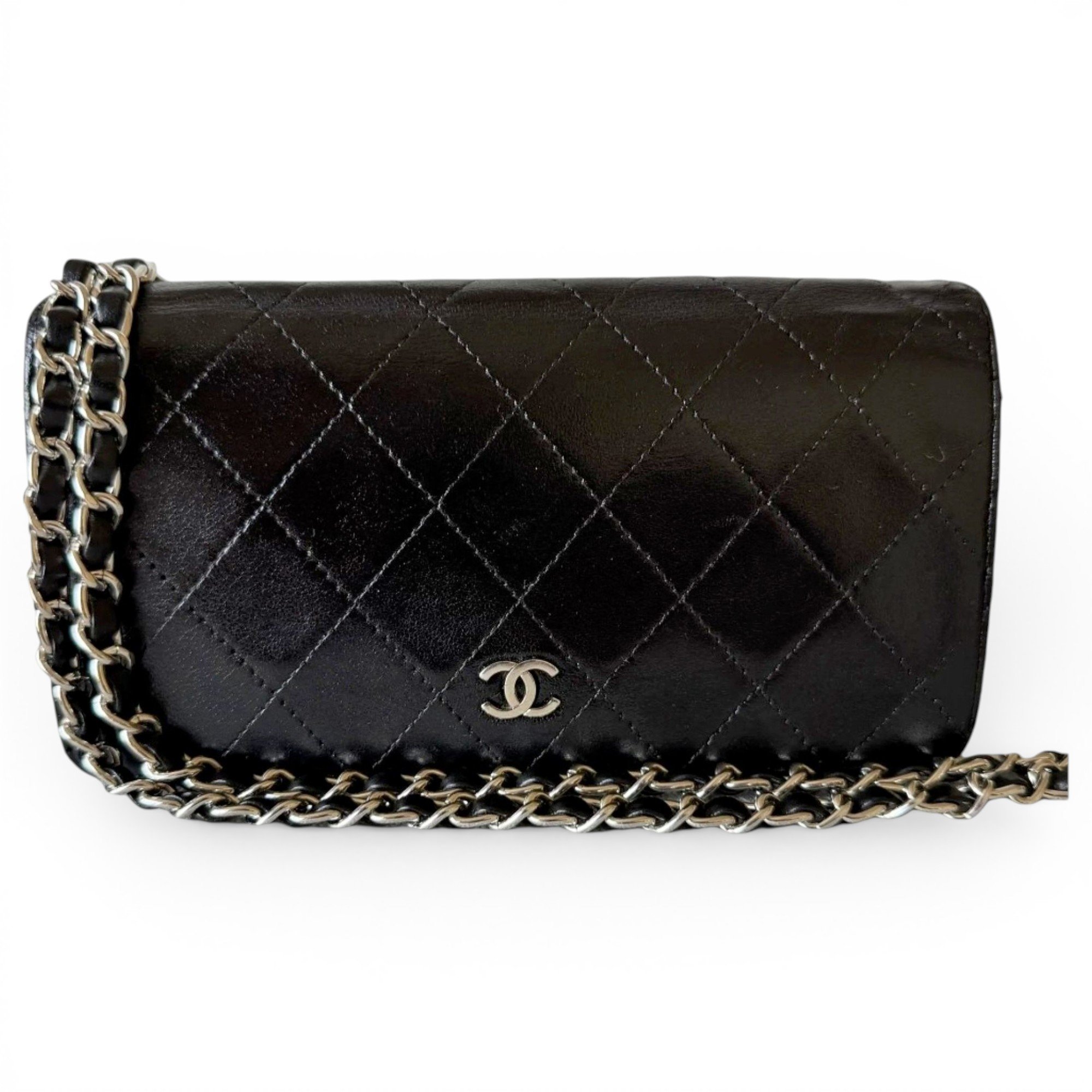 Wallet On Chain Timeless/Classique leather crossbody bag
