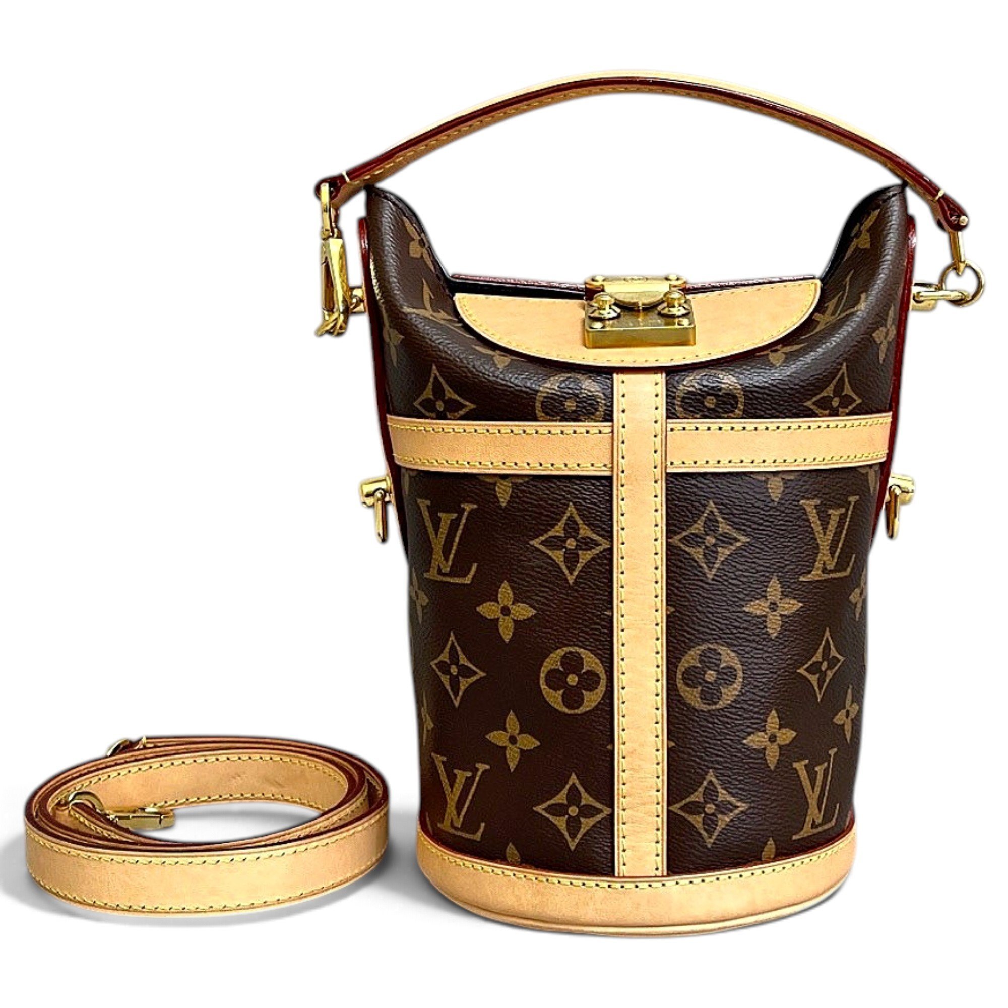 Duffle leather handbag