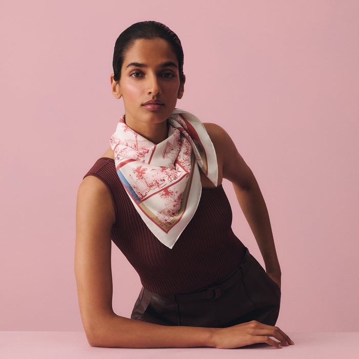 a l'Ombre Des Boulevards Scarf 70