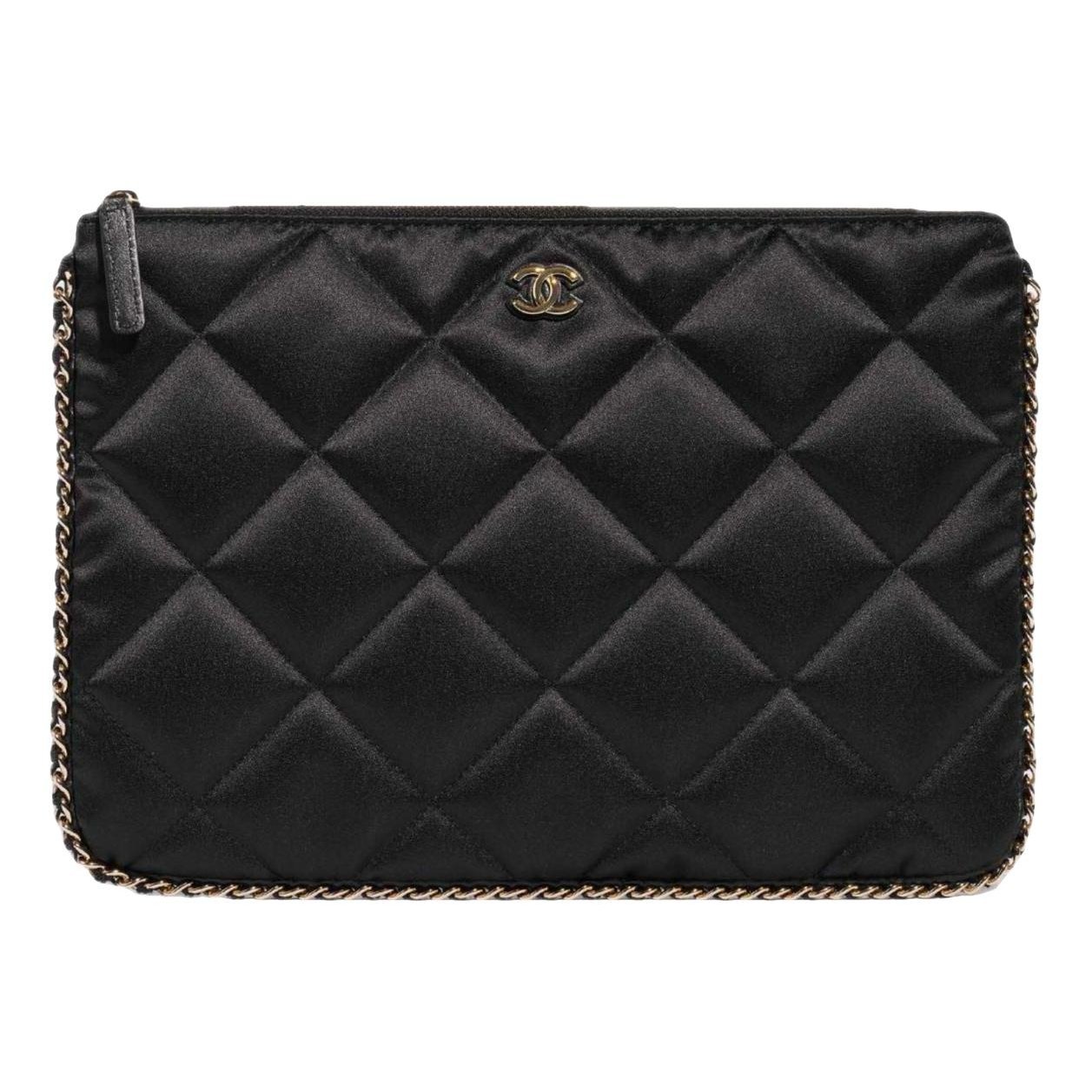 Chanel Timeless/Classique silk clutch bag