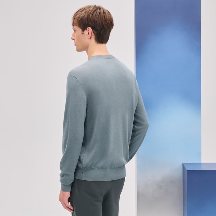 유깔립뚜스 “coutures Inversees” 크루넥 스웨터