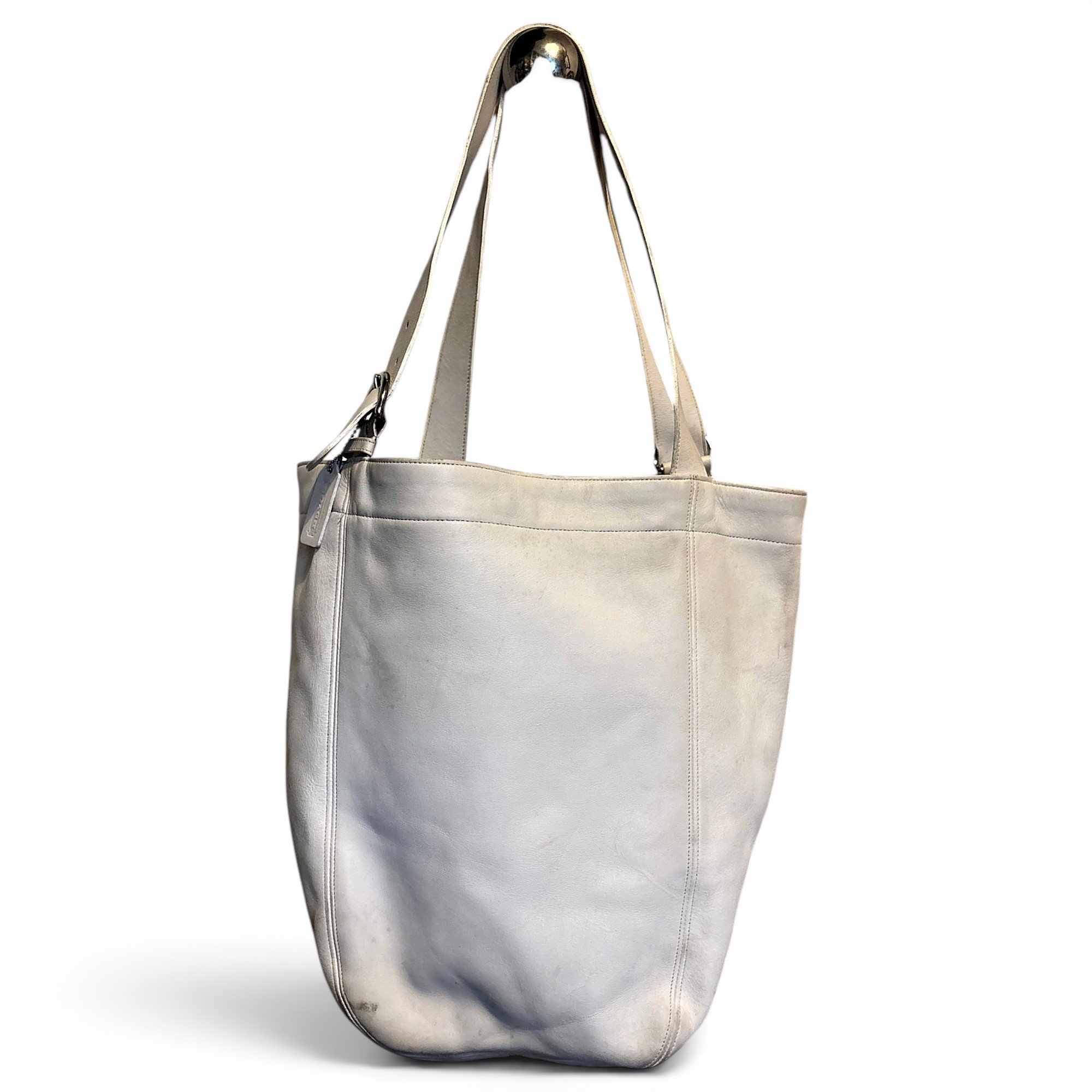 Leather tote
