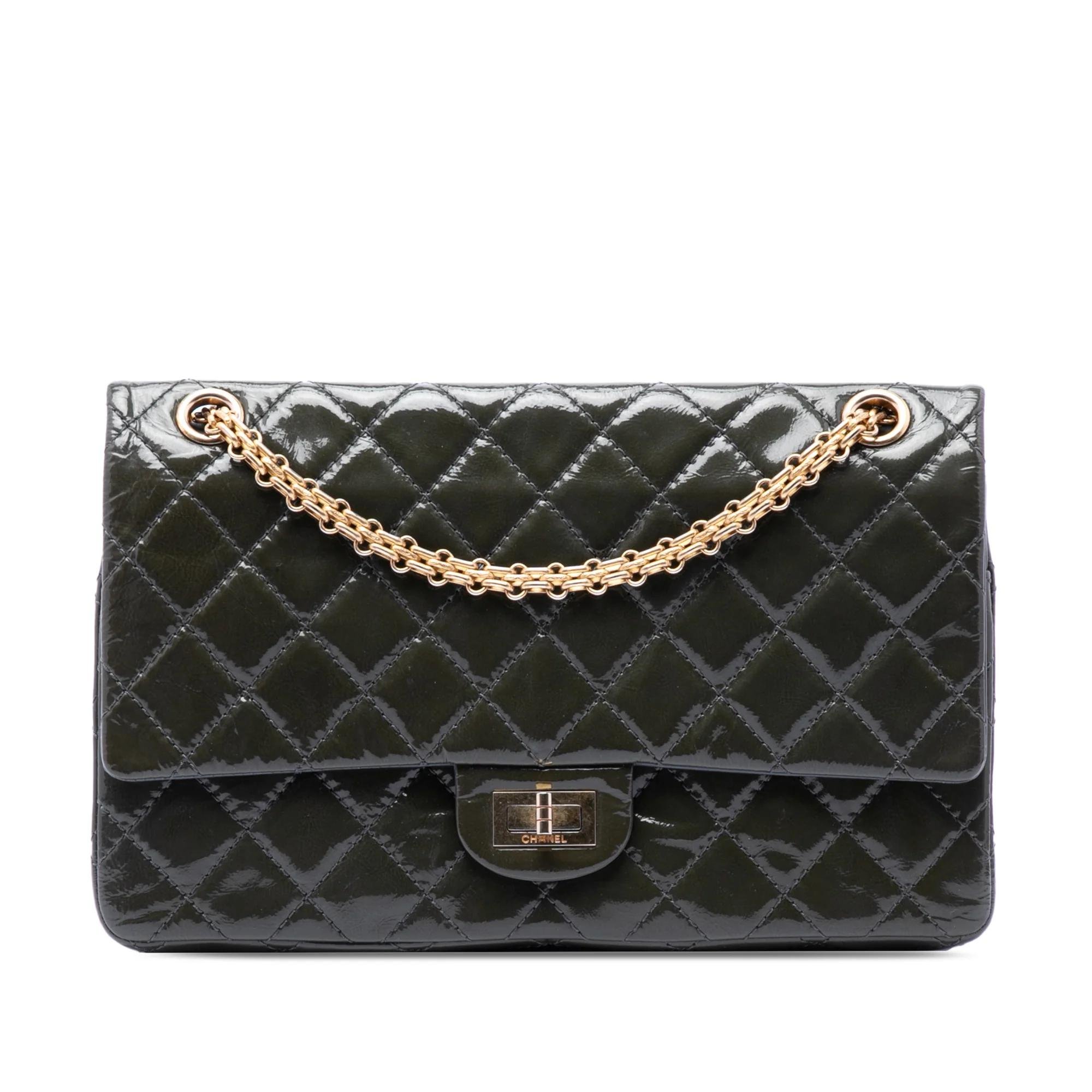 Timeless/Classique patent leather handbag