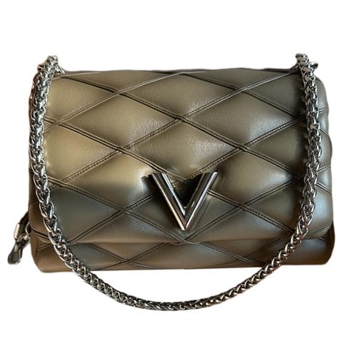 Twist leather crossbody bag