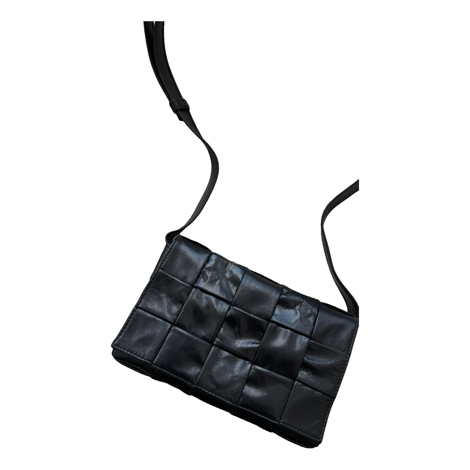 Cassette leather crossbody bag