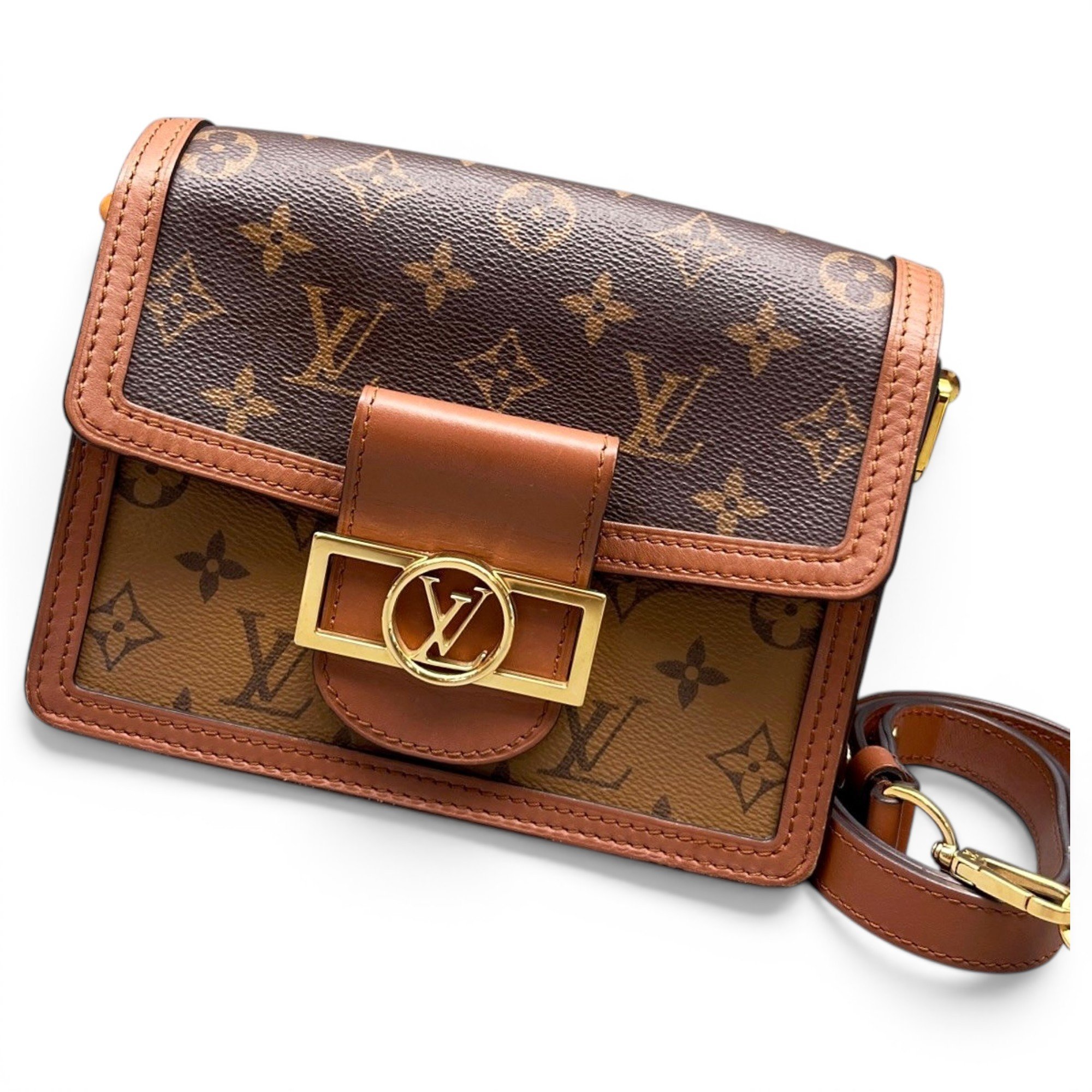 Dauphine leather handbag