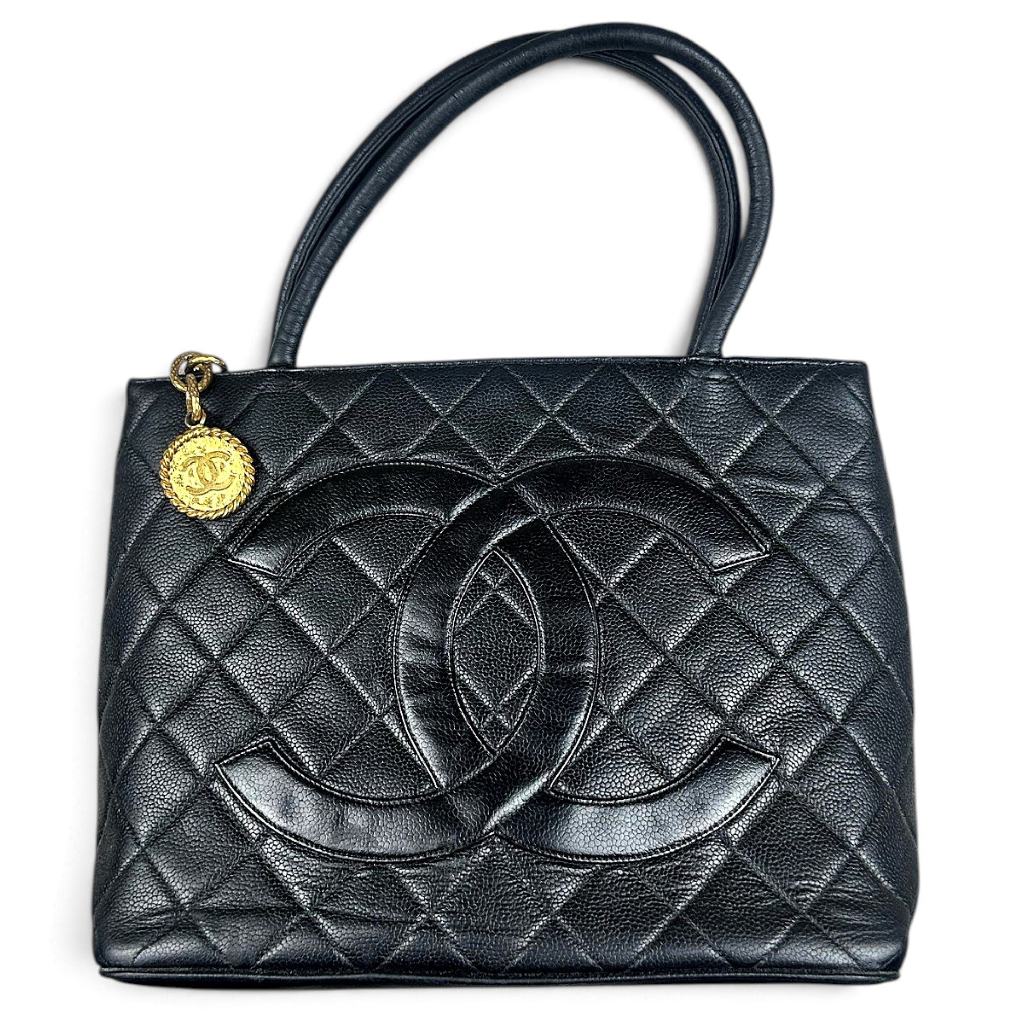 Médaillon leather tote