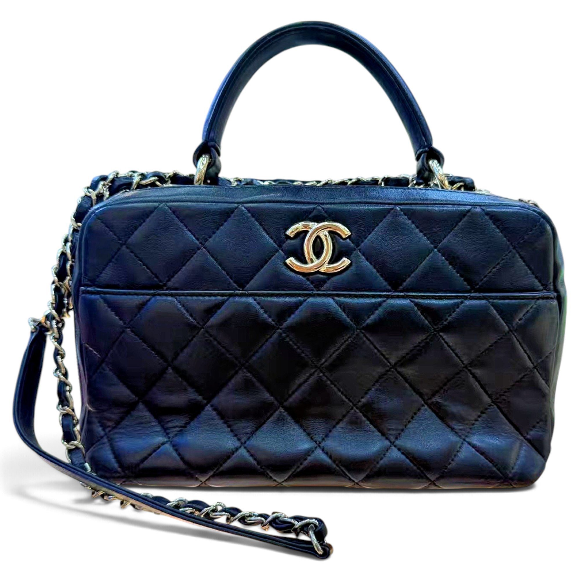 Trendy CC Bowler leather handbag