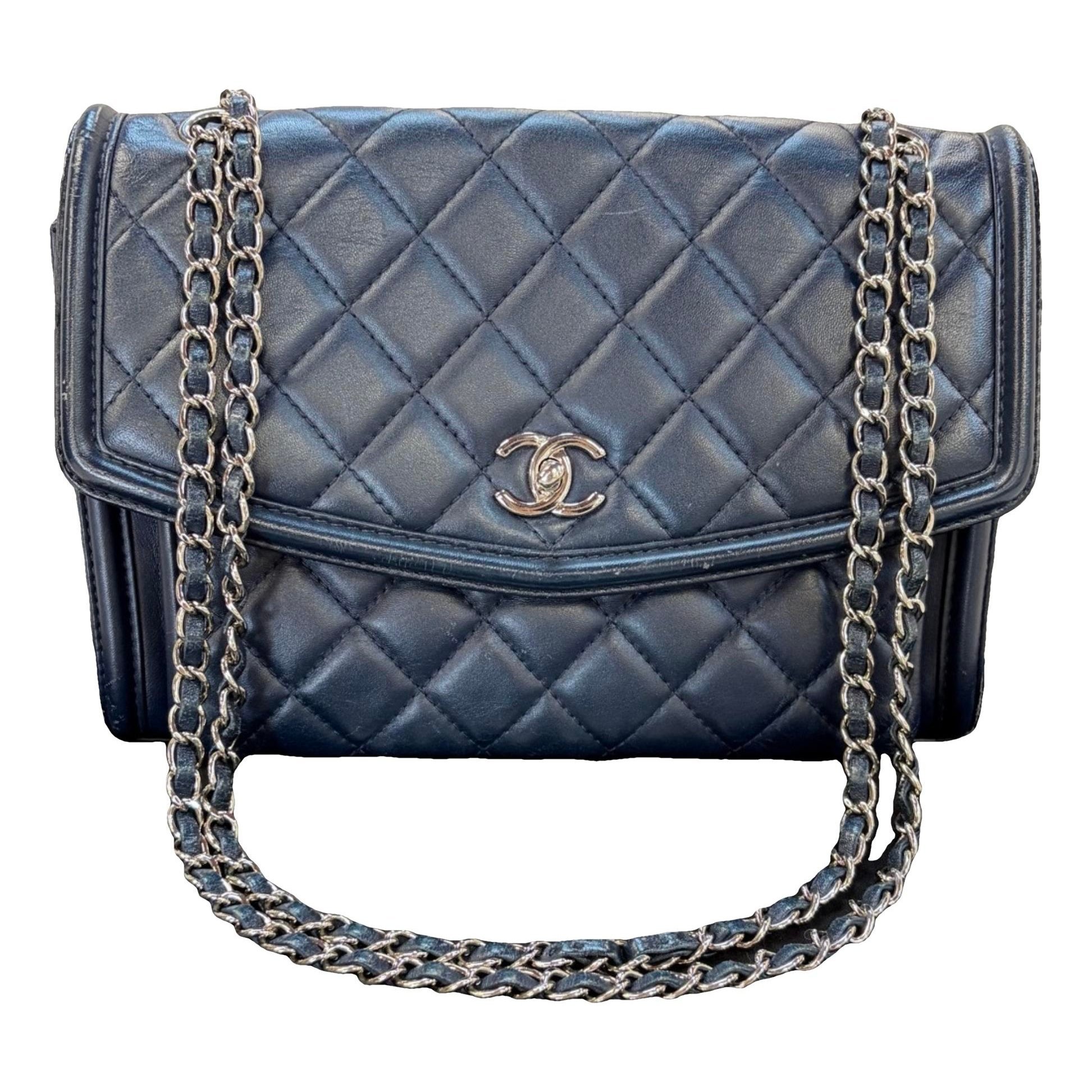 Coco Luxe leather crossbody bag