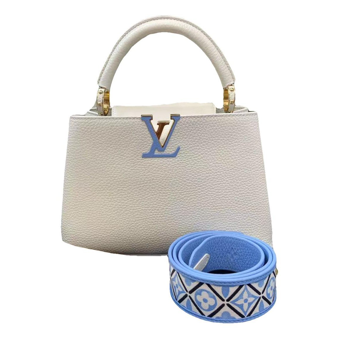 Capucines leather handbag