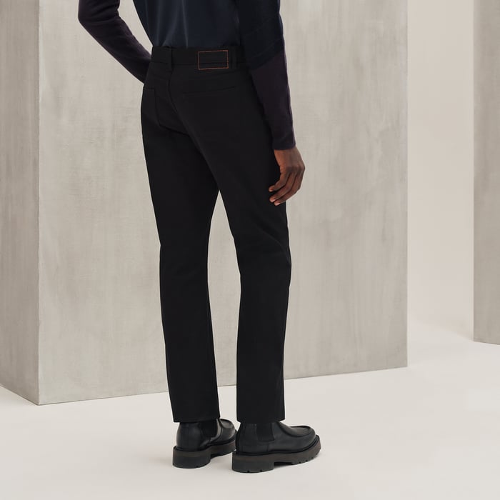 Noir Straight Cut Jeans
