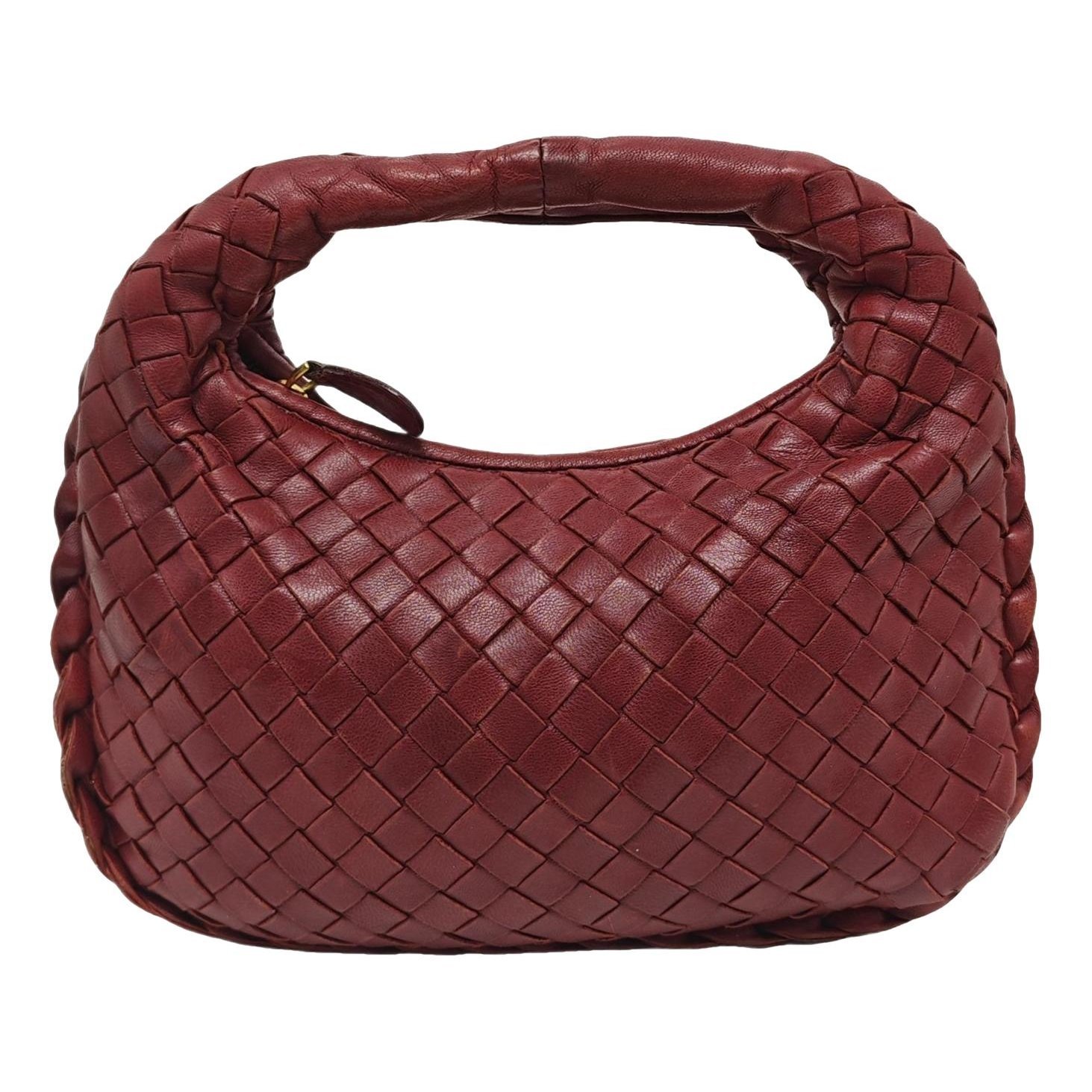 Veneta leather handbag