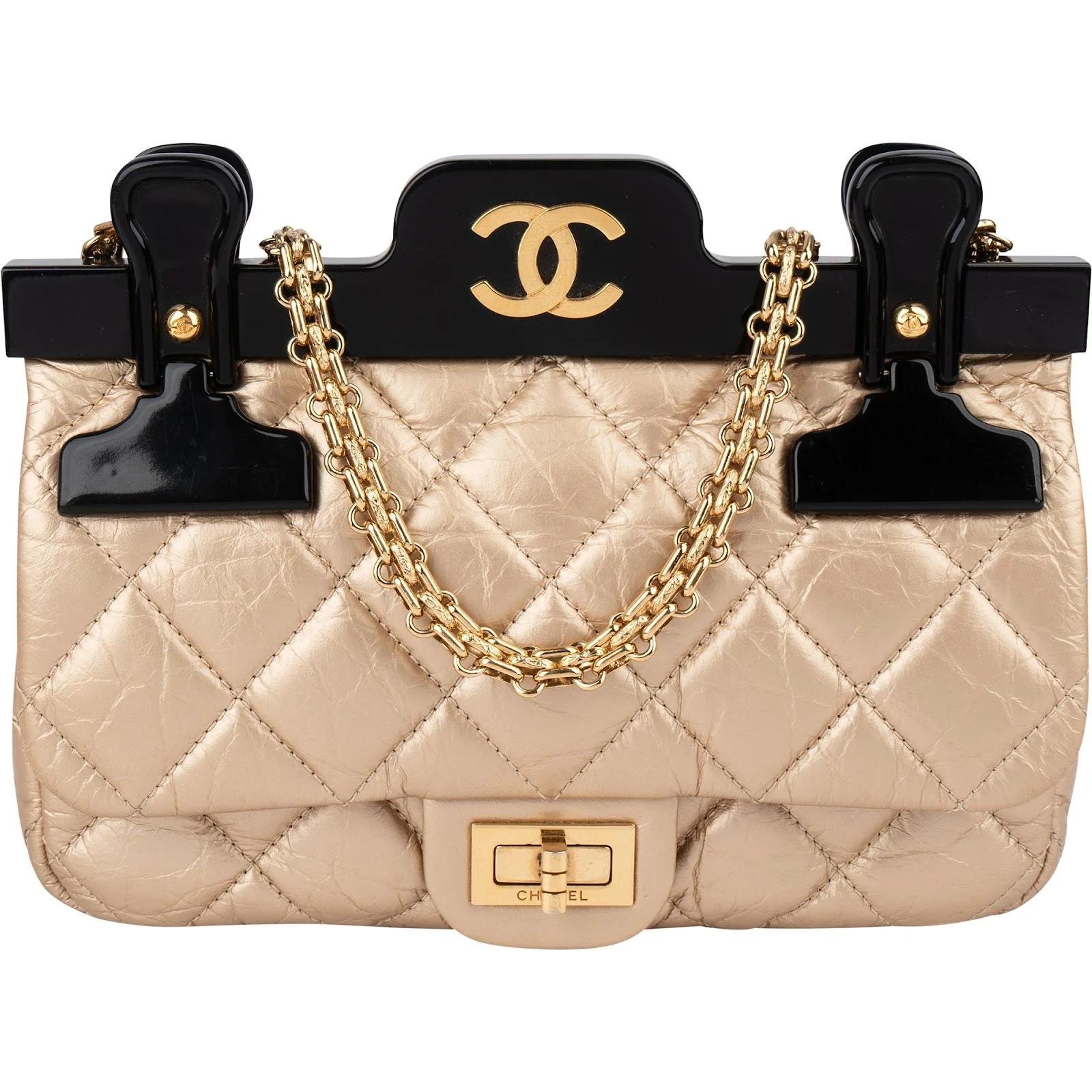 Timeless/Classique leather crossbody bag
