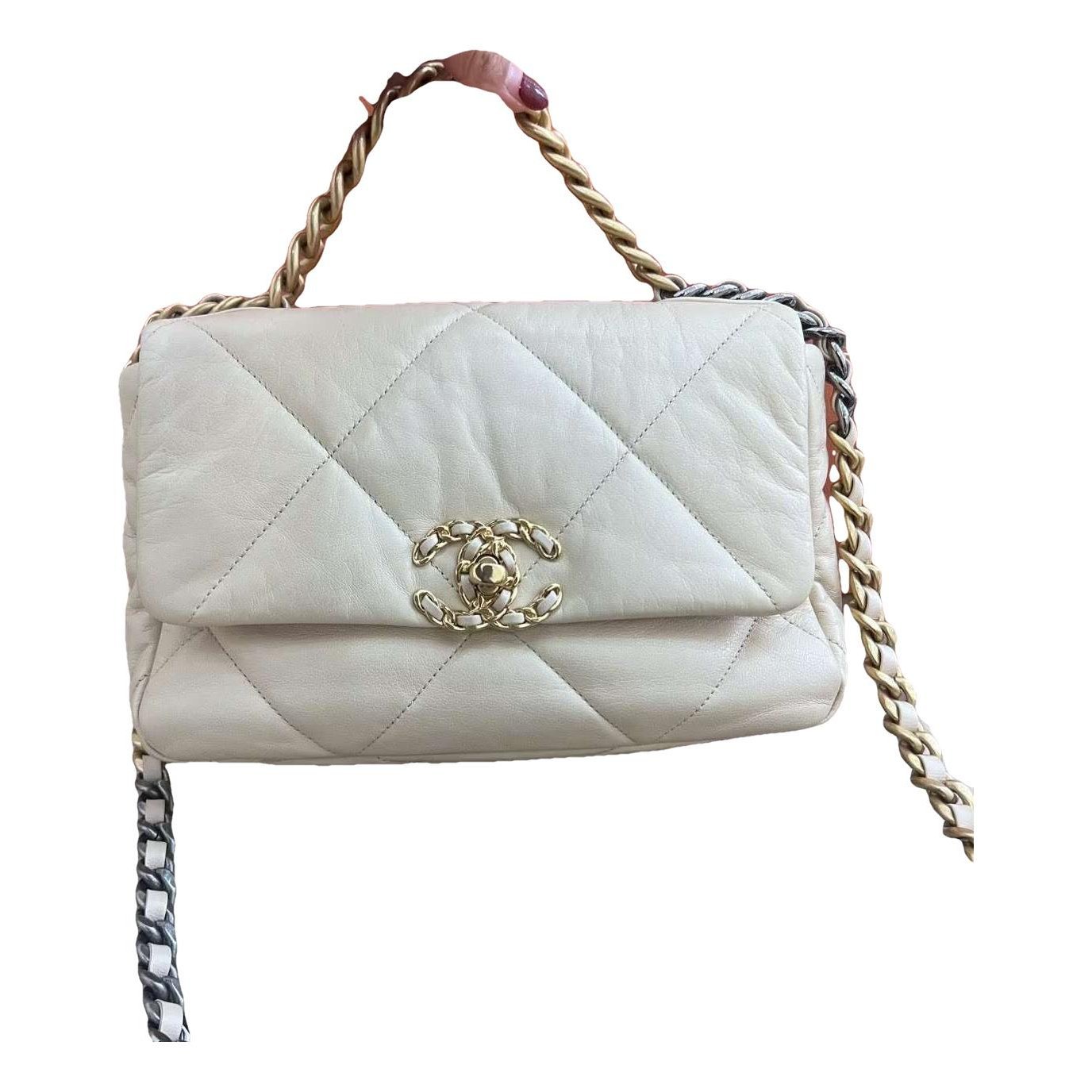 Chanel 19 leather handbag