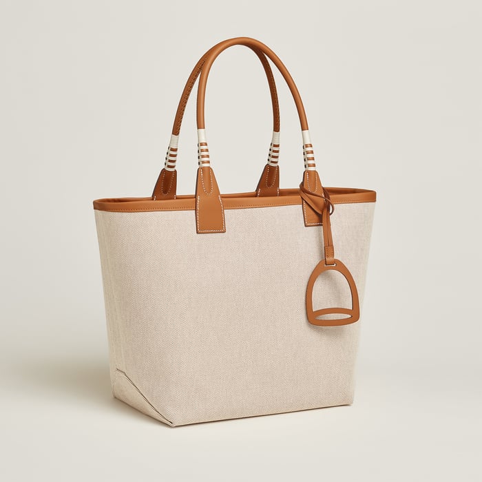 Steeple 28 Bag