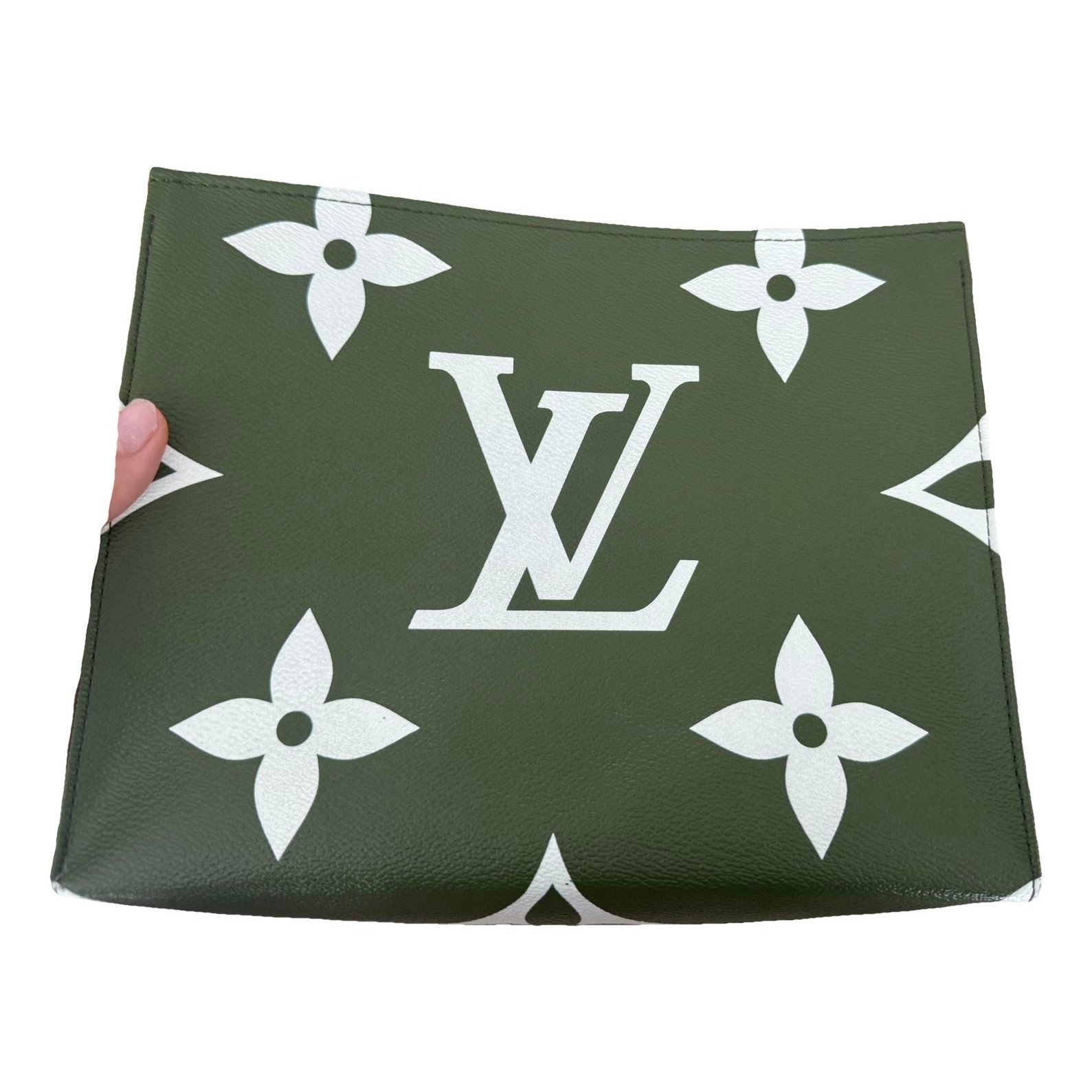 Leather clutch bag