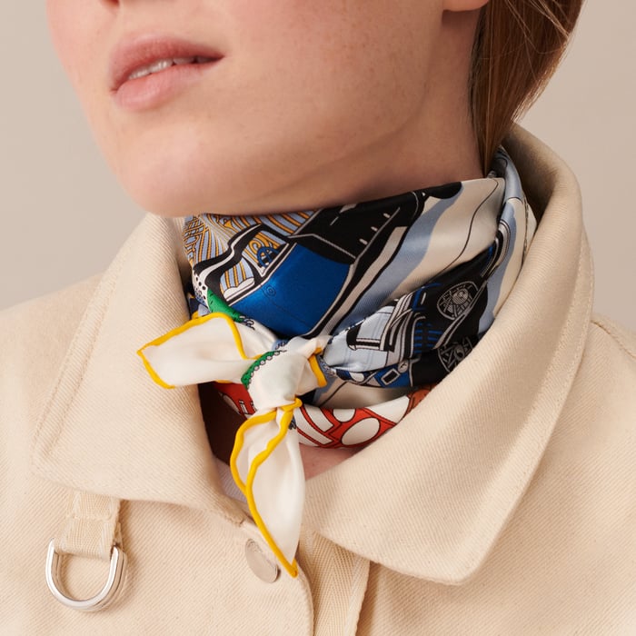 Confort En Automobile Scarf 70