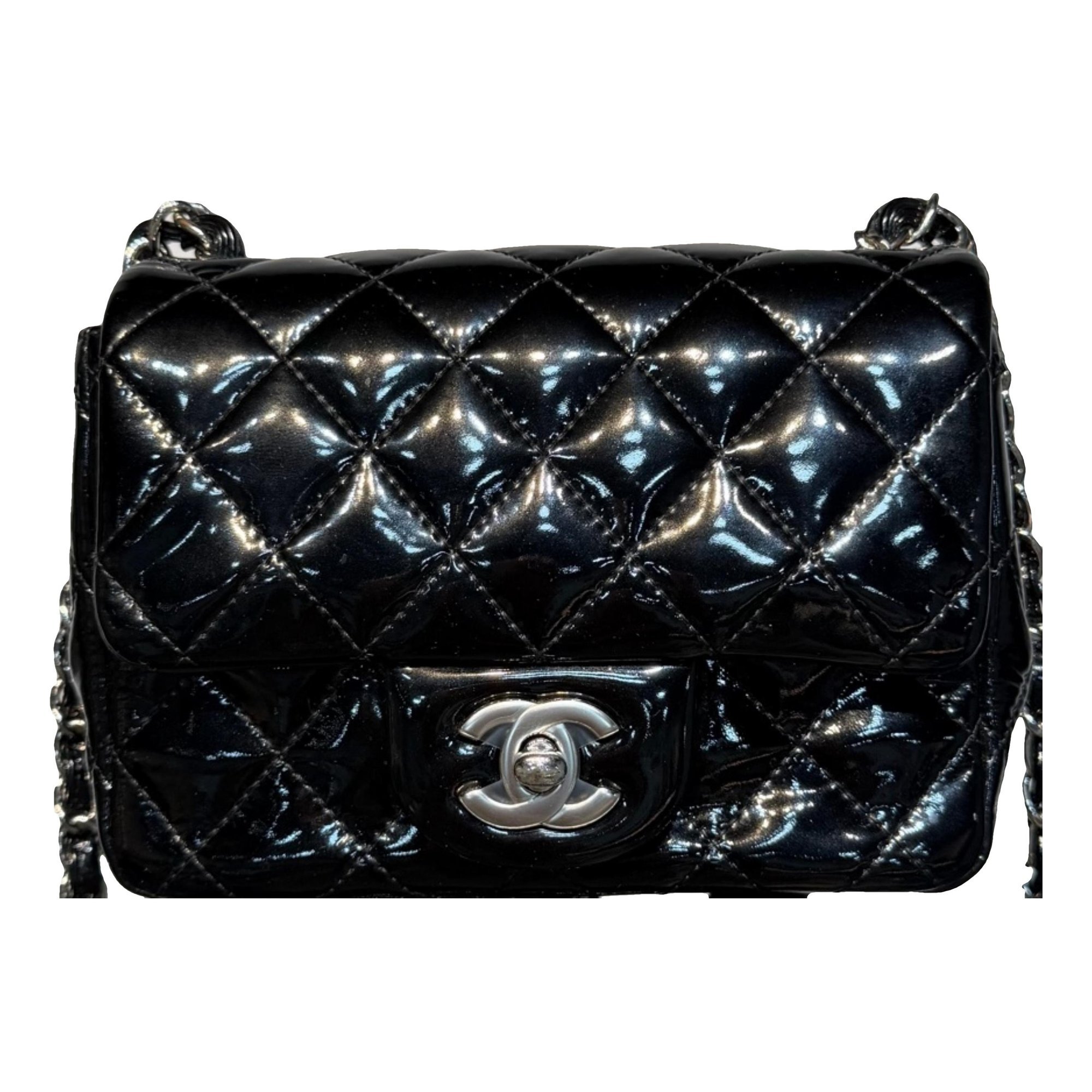 Timeless/Classique patent leather crossbody bag