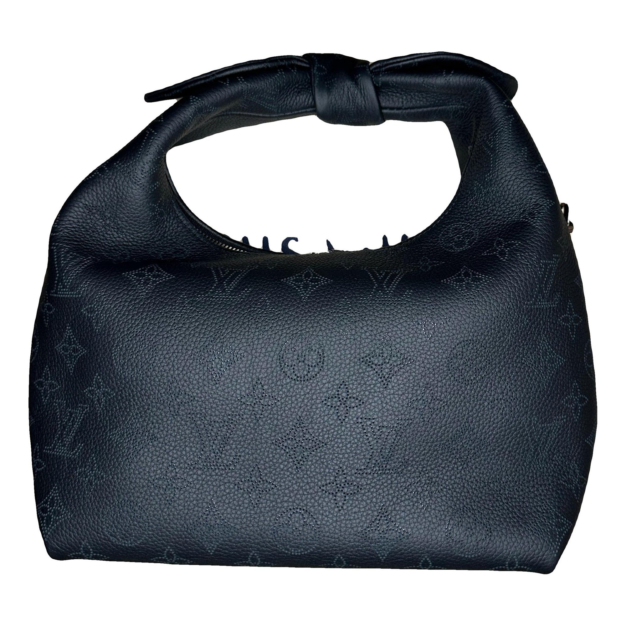 Louis Vuitton Leather handbag