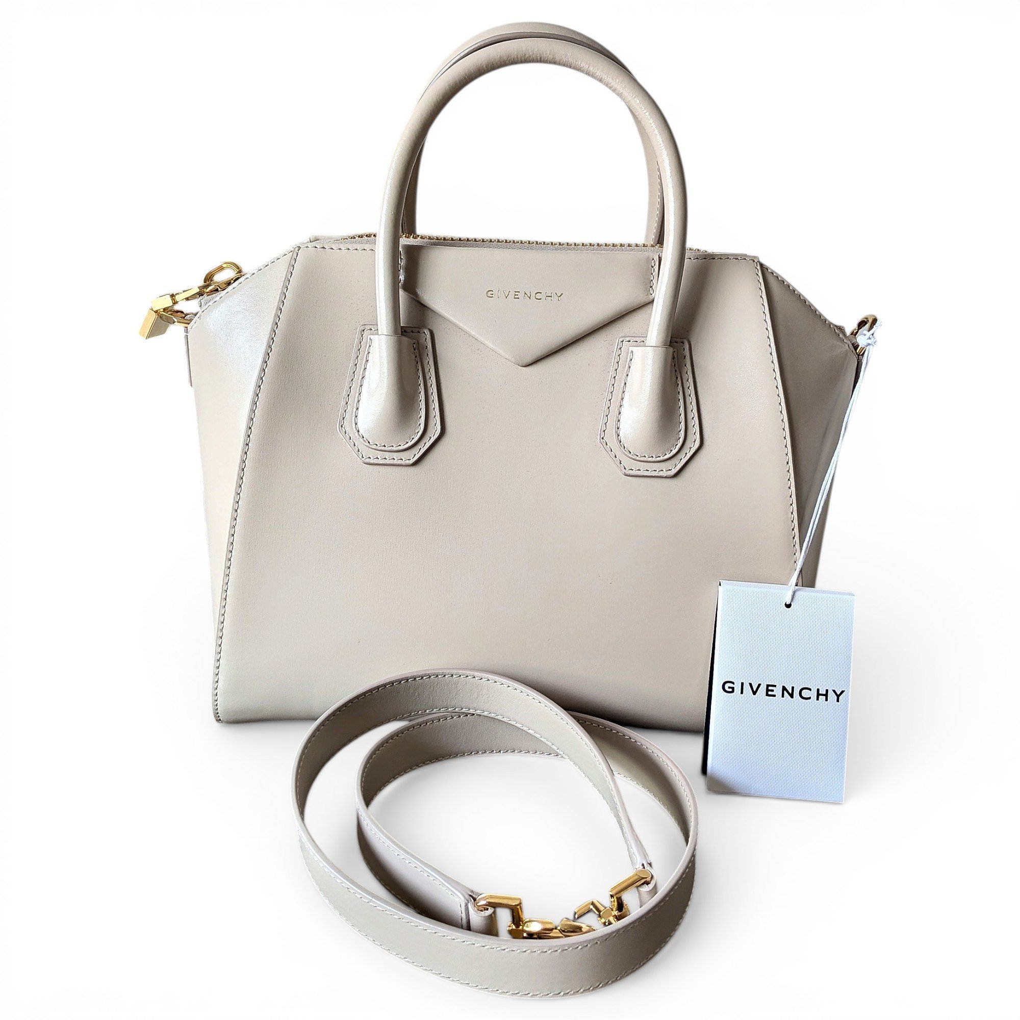 Antigona leather handbag