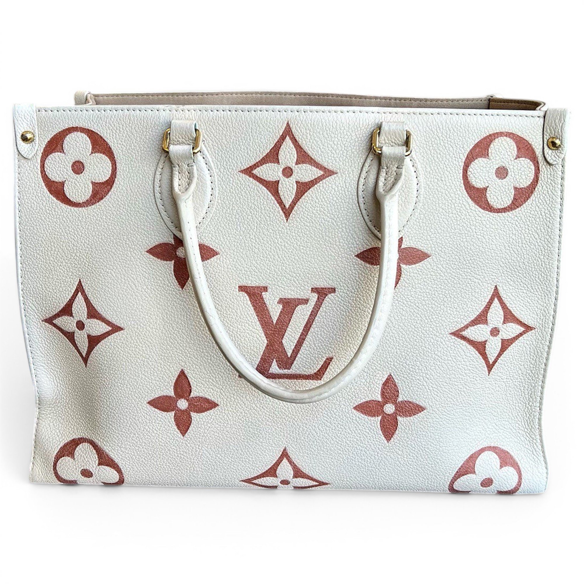 Onthego leather handbag