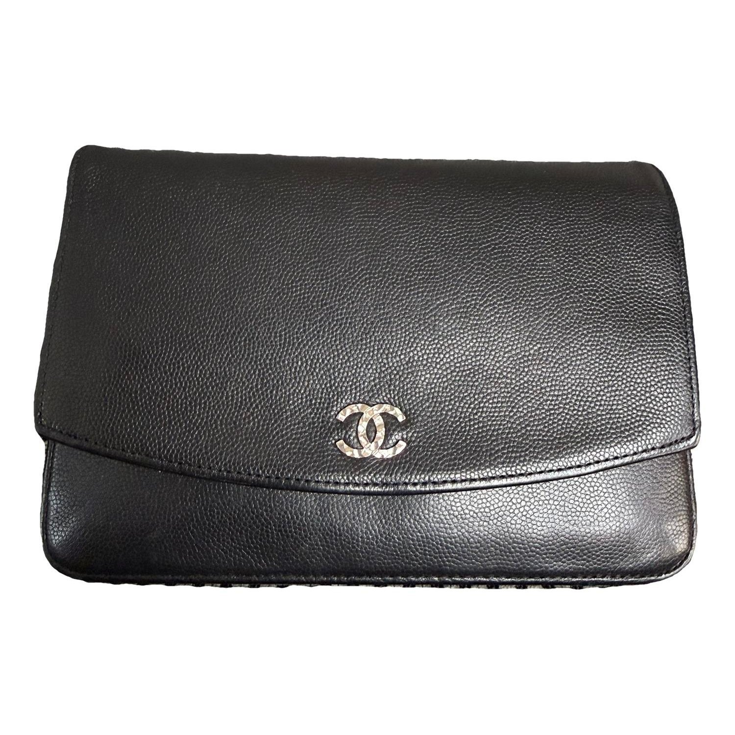 Wallet On Chain Timeless/Classique leather crossbody bag