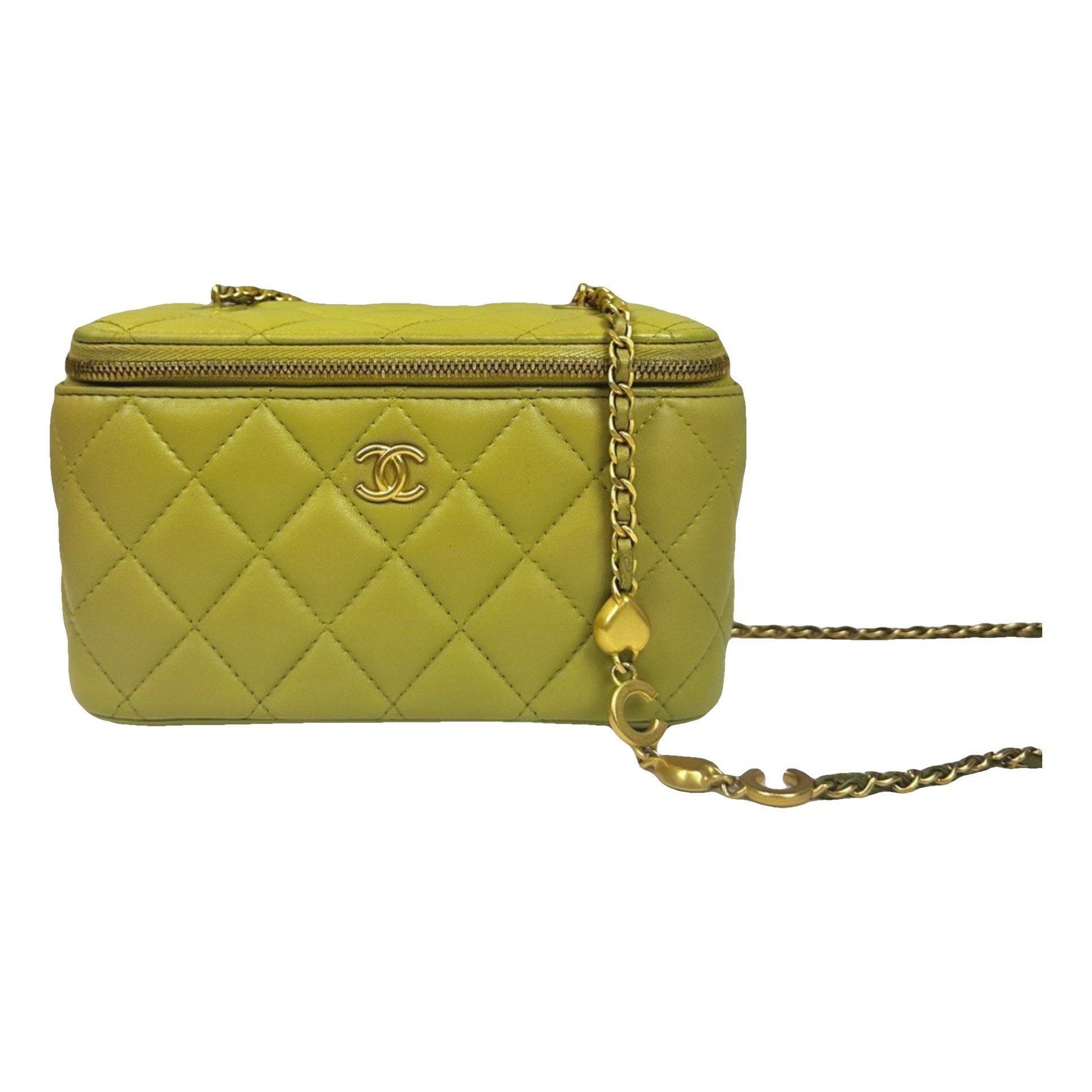 Trendy CC Vanity leather handbag
