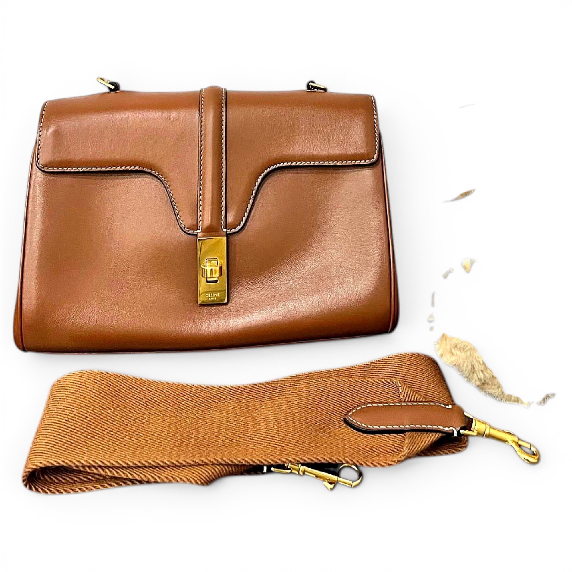 Sac 16 leather handbag
