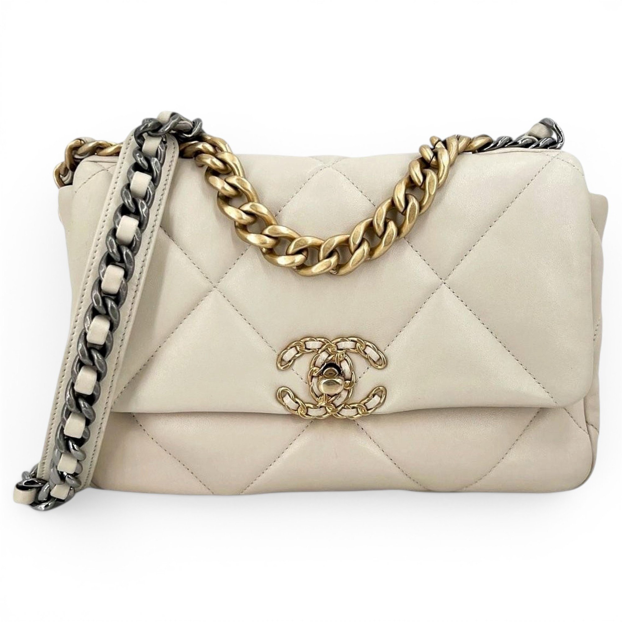 Chanel 19 leather bag