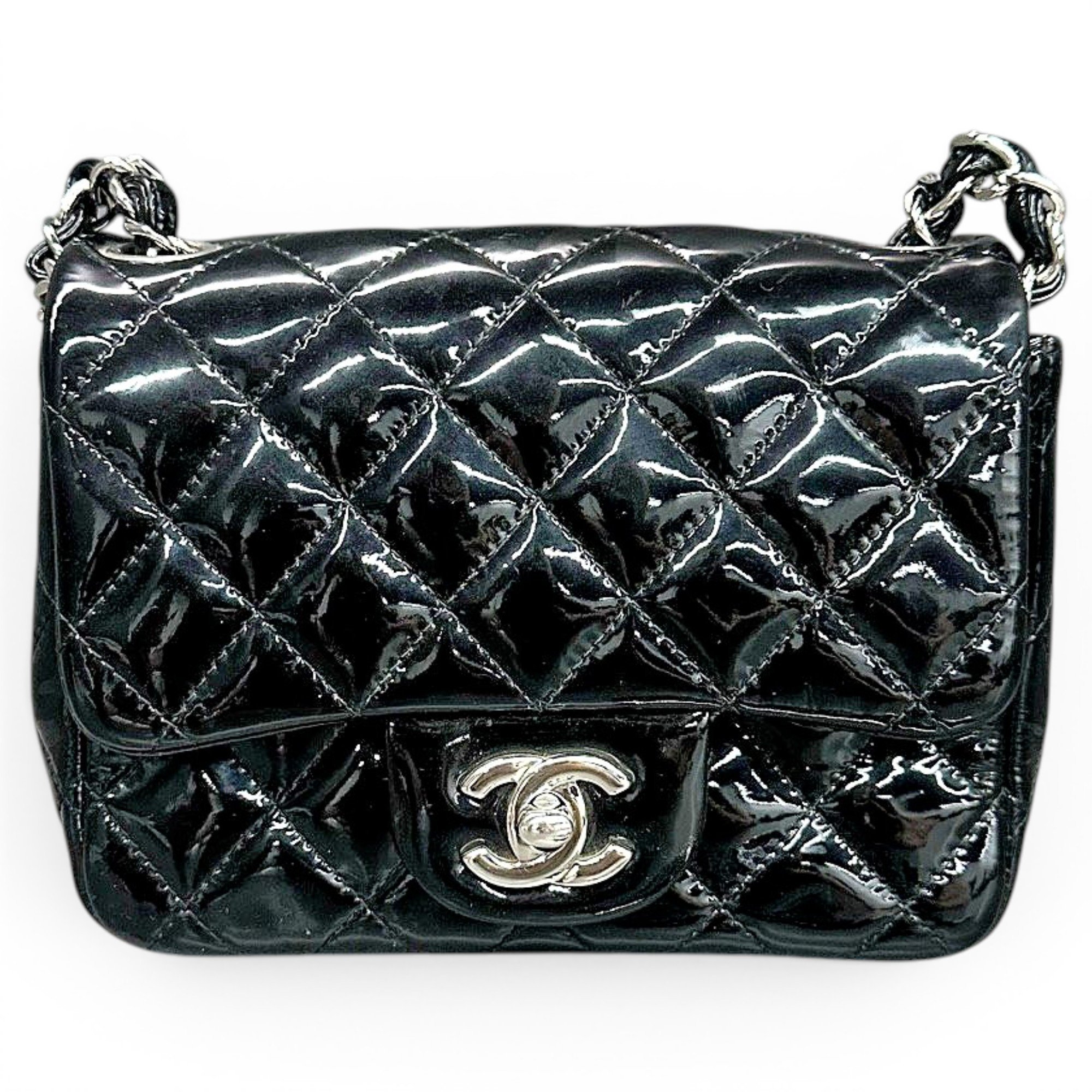 Timeless/Classique patent leather handbag