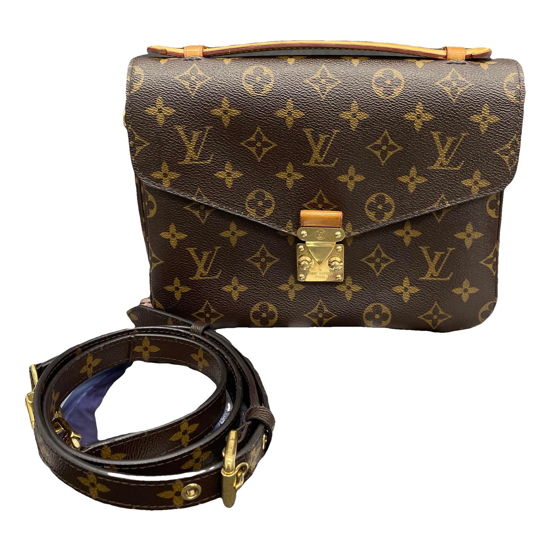 Metis leather handbag