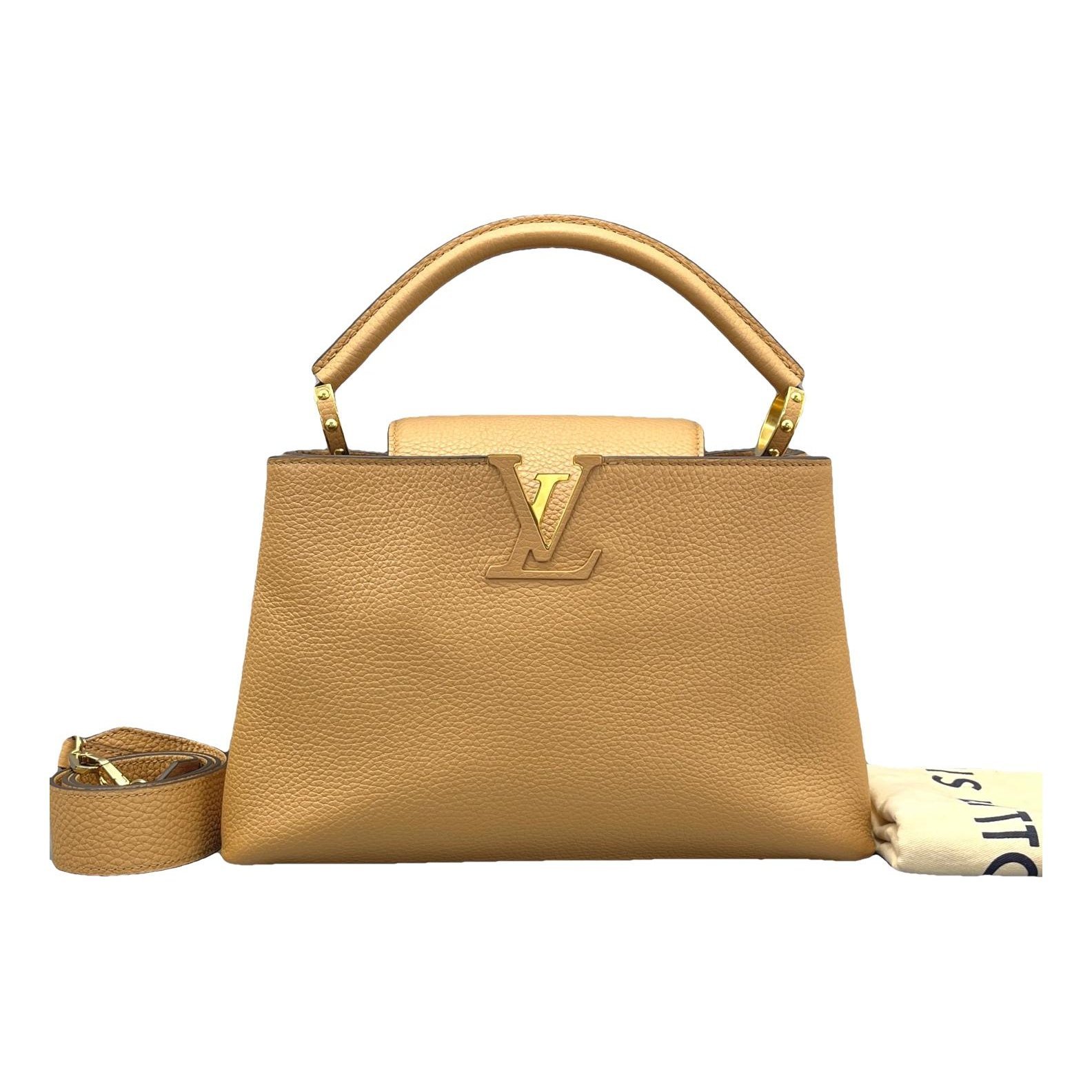 Capucines leather handbag