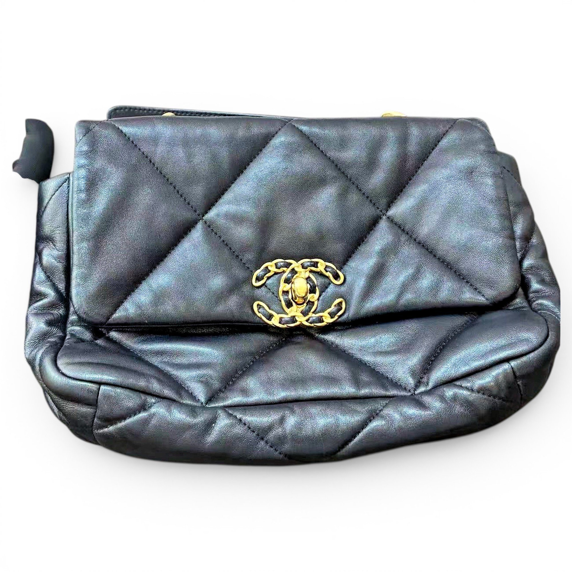 Chanel 19 leather handbag