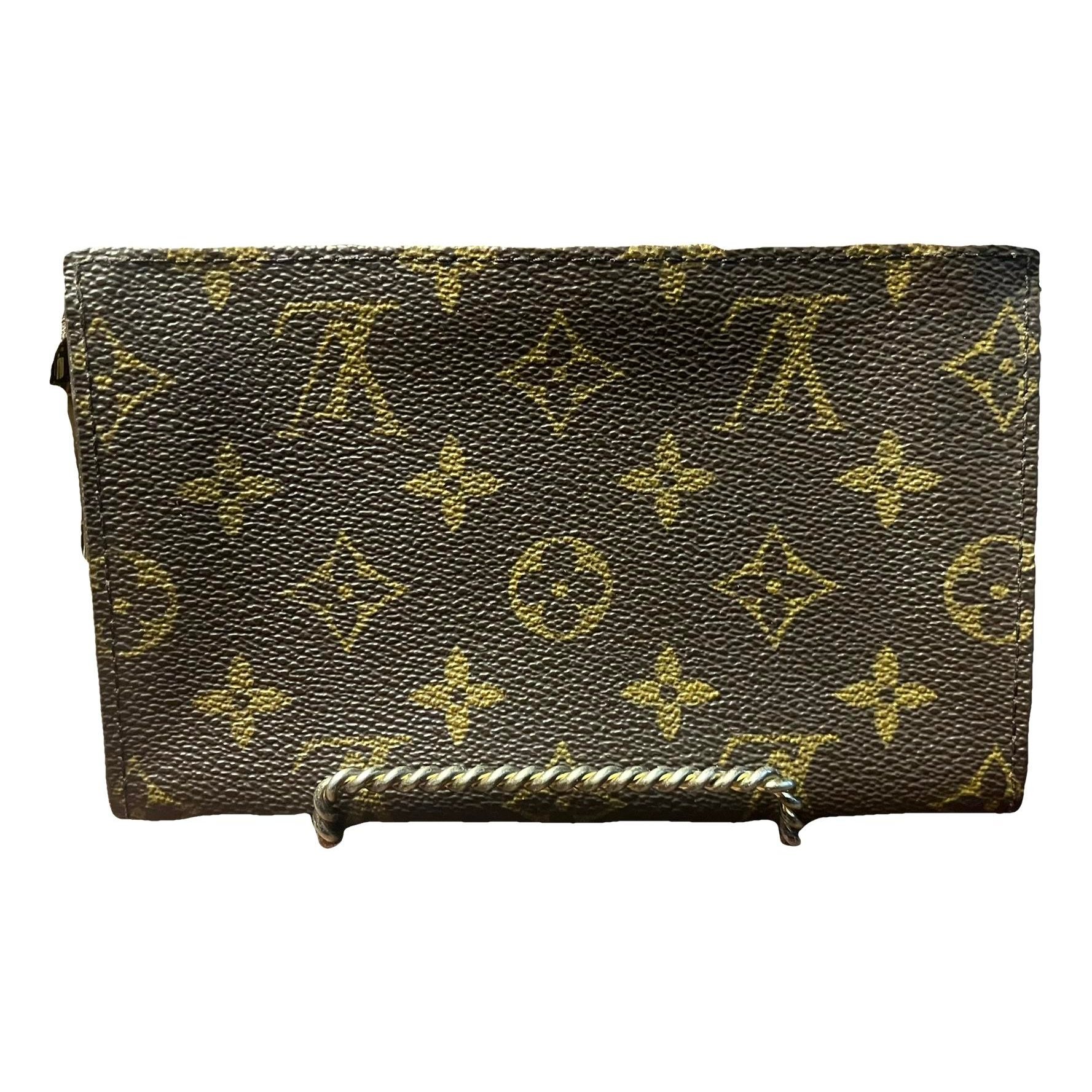 Cloth clutch bag