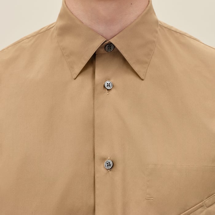 Kraft Short-sleeve Straight Cut Shirt With Leather Detail
