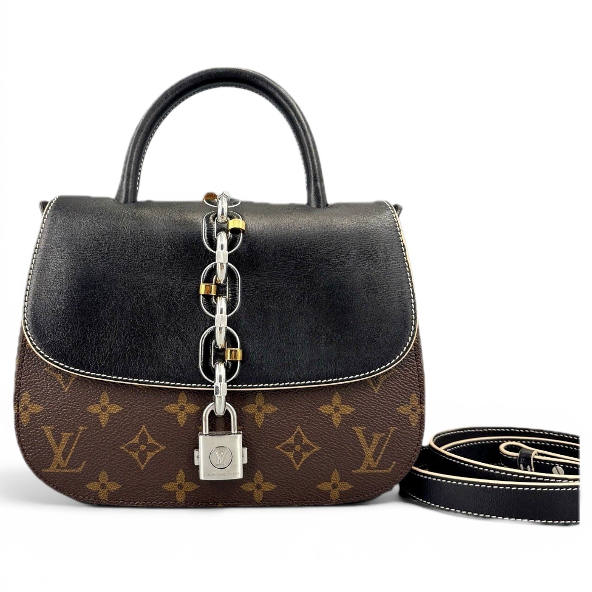 Chain It leather handbag