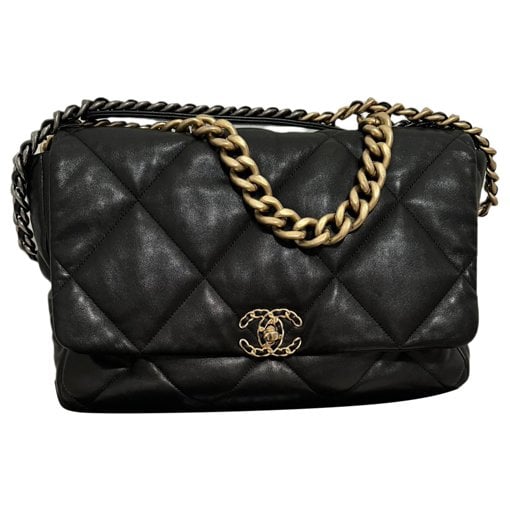 Chanel 19 leather handbag