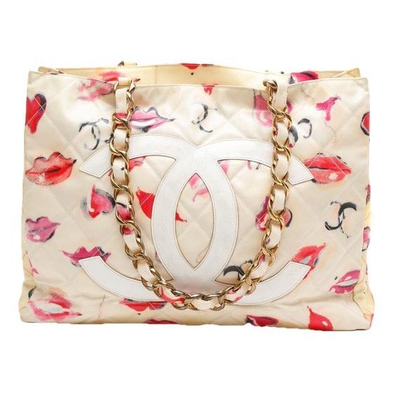 Trendy CC Quilted leather tote