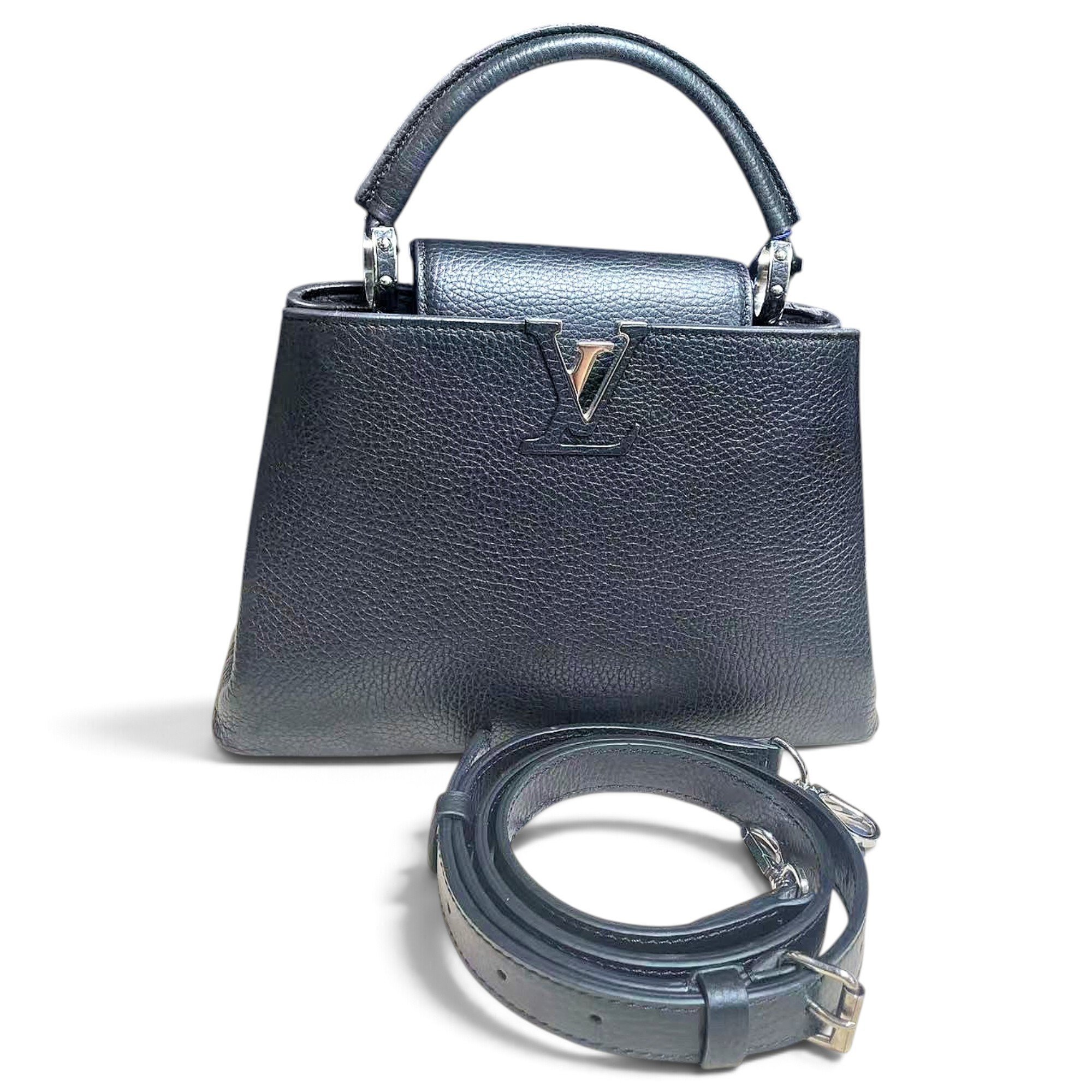 Capucines leather handbag
