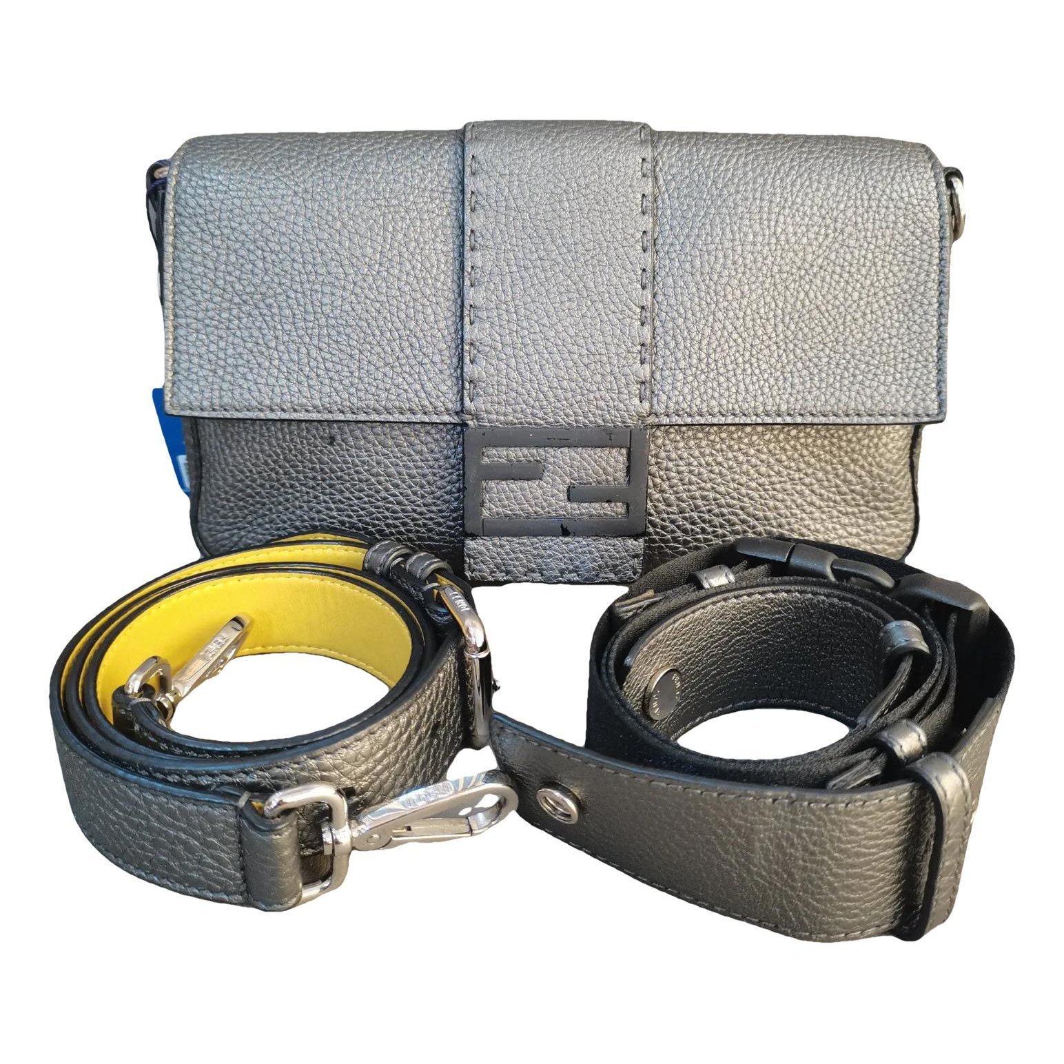 Baguette leather handbag