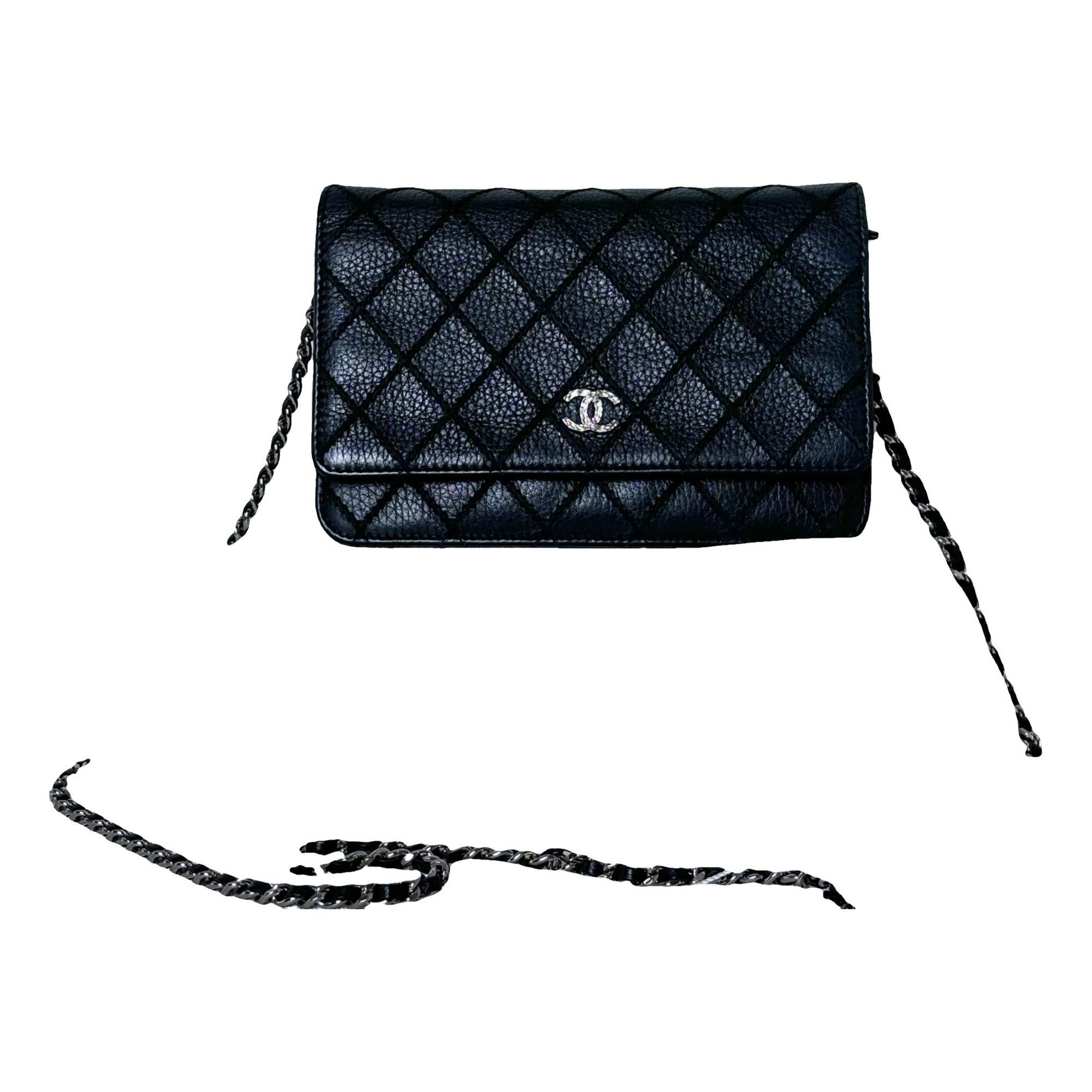 Wallet On Chain Timeless/Classique leather crossbody bag