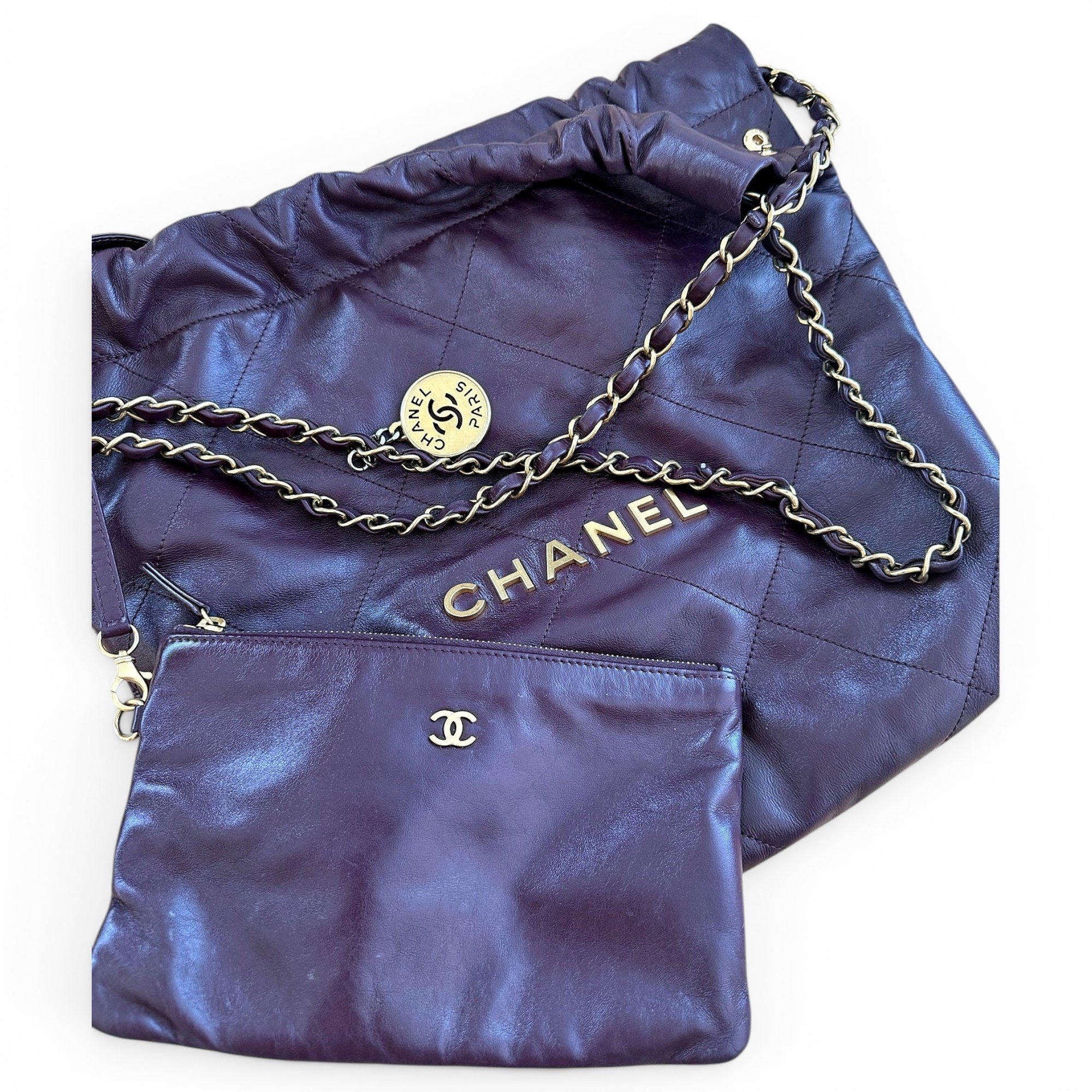 Chanel 22 leather tote