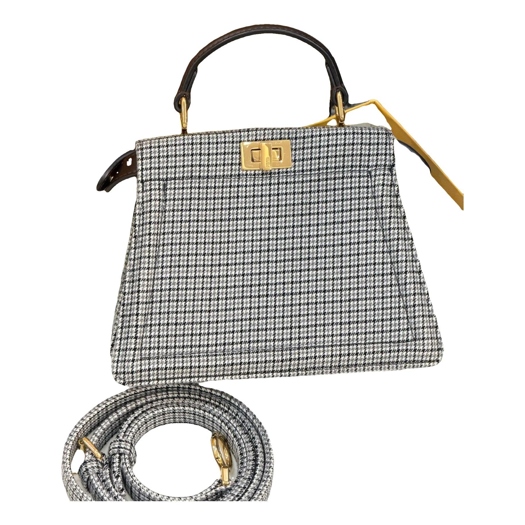 Peekaboo IseeU cloth crossbody bag