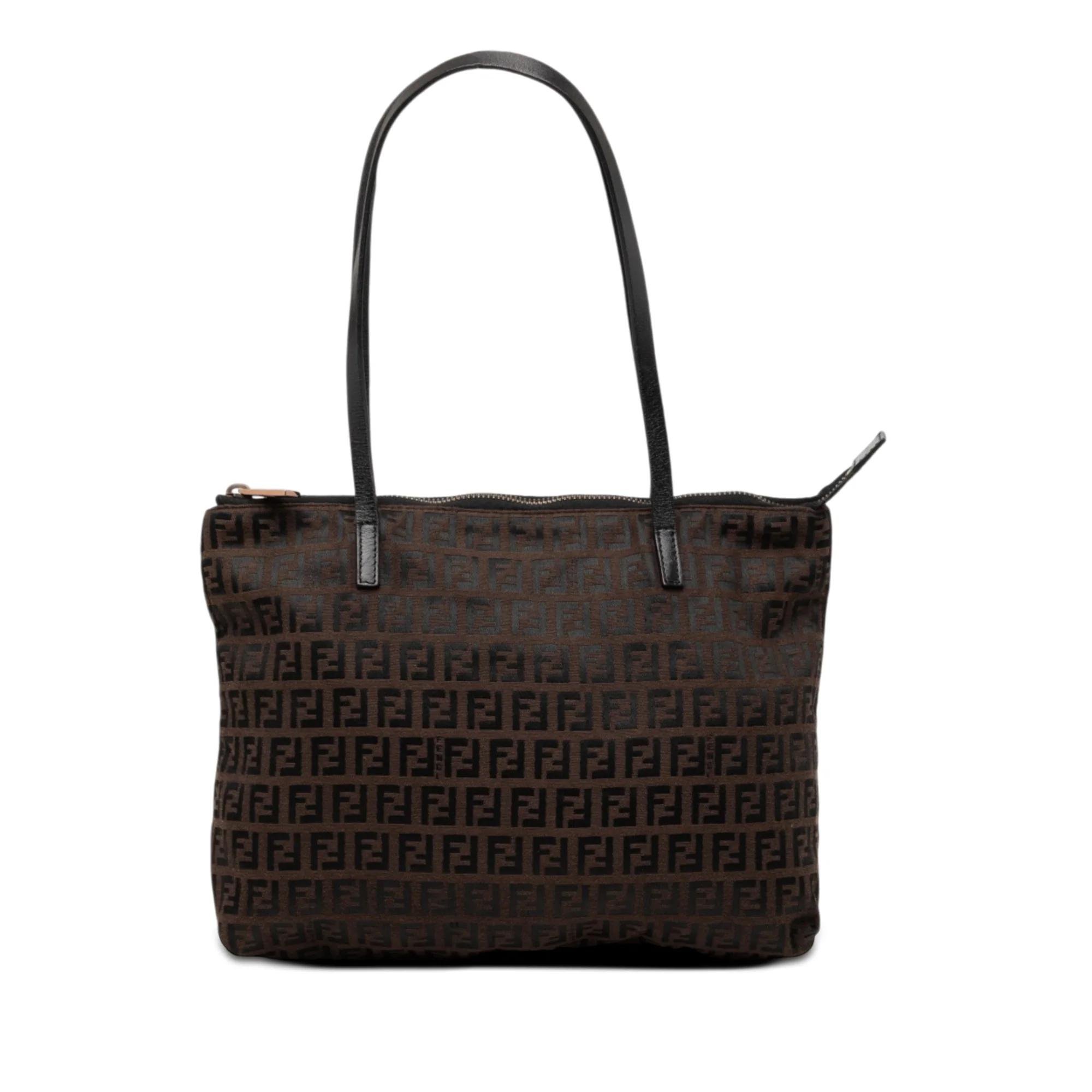Pocket leather tote