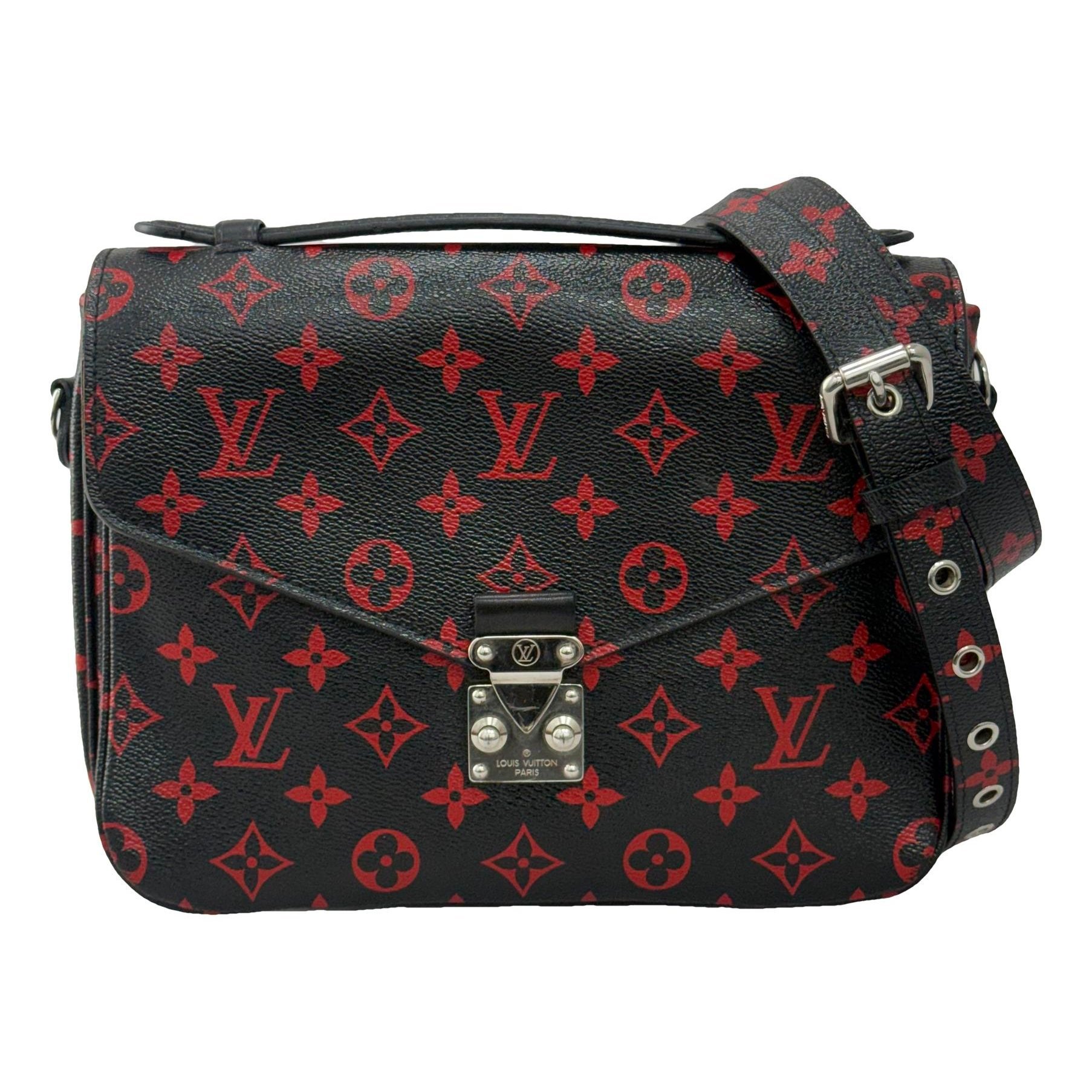 Metis leather handbag