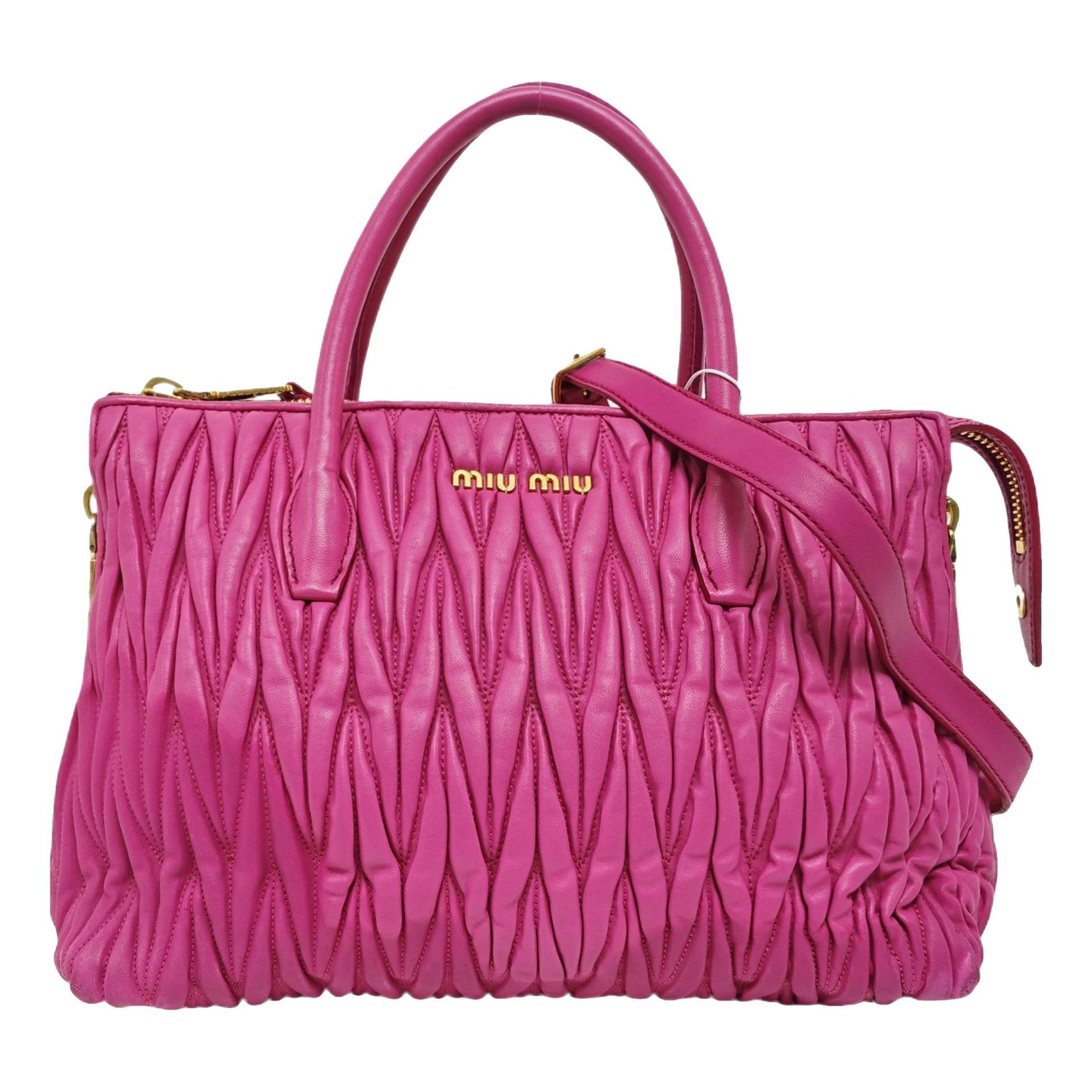 Matelassé leather crossbody bag