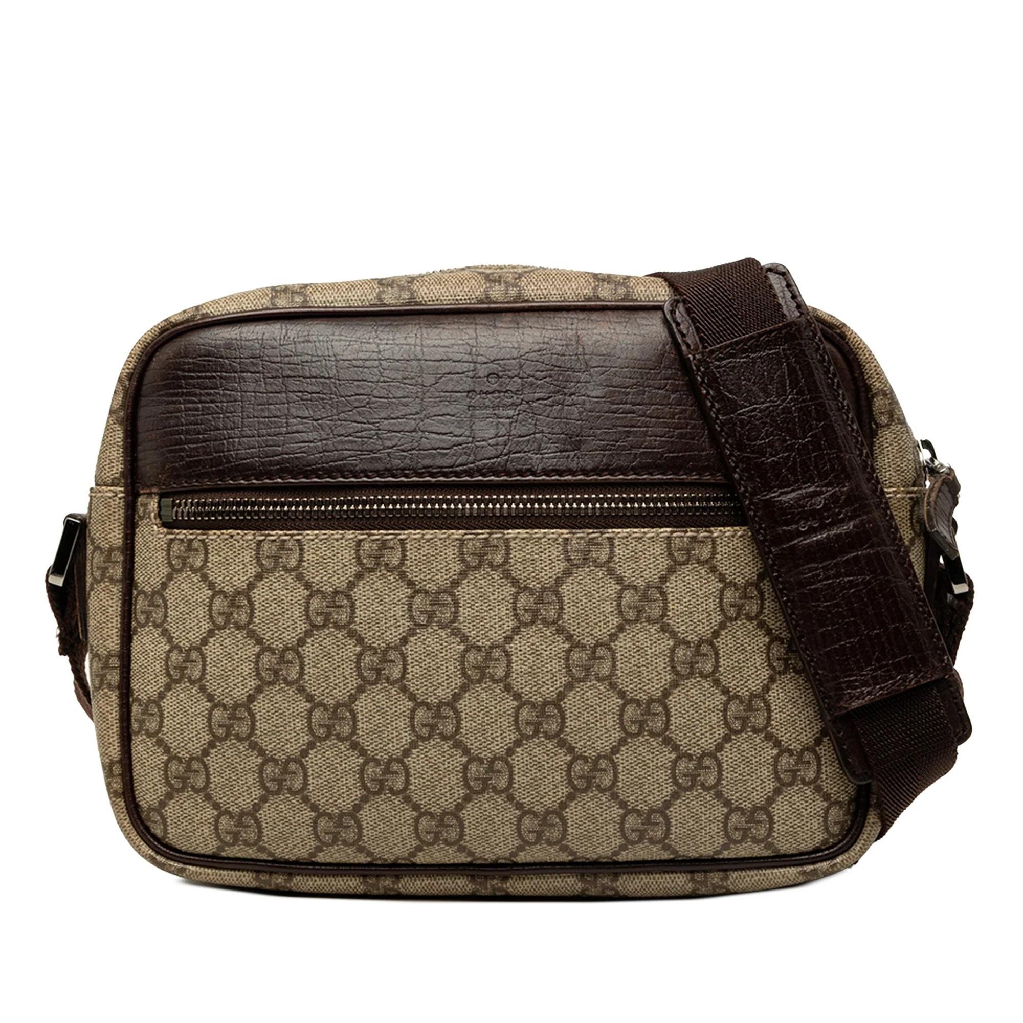 Gucci B leather handbag